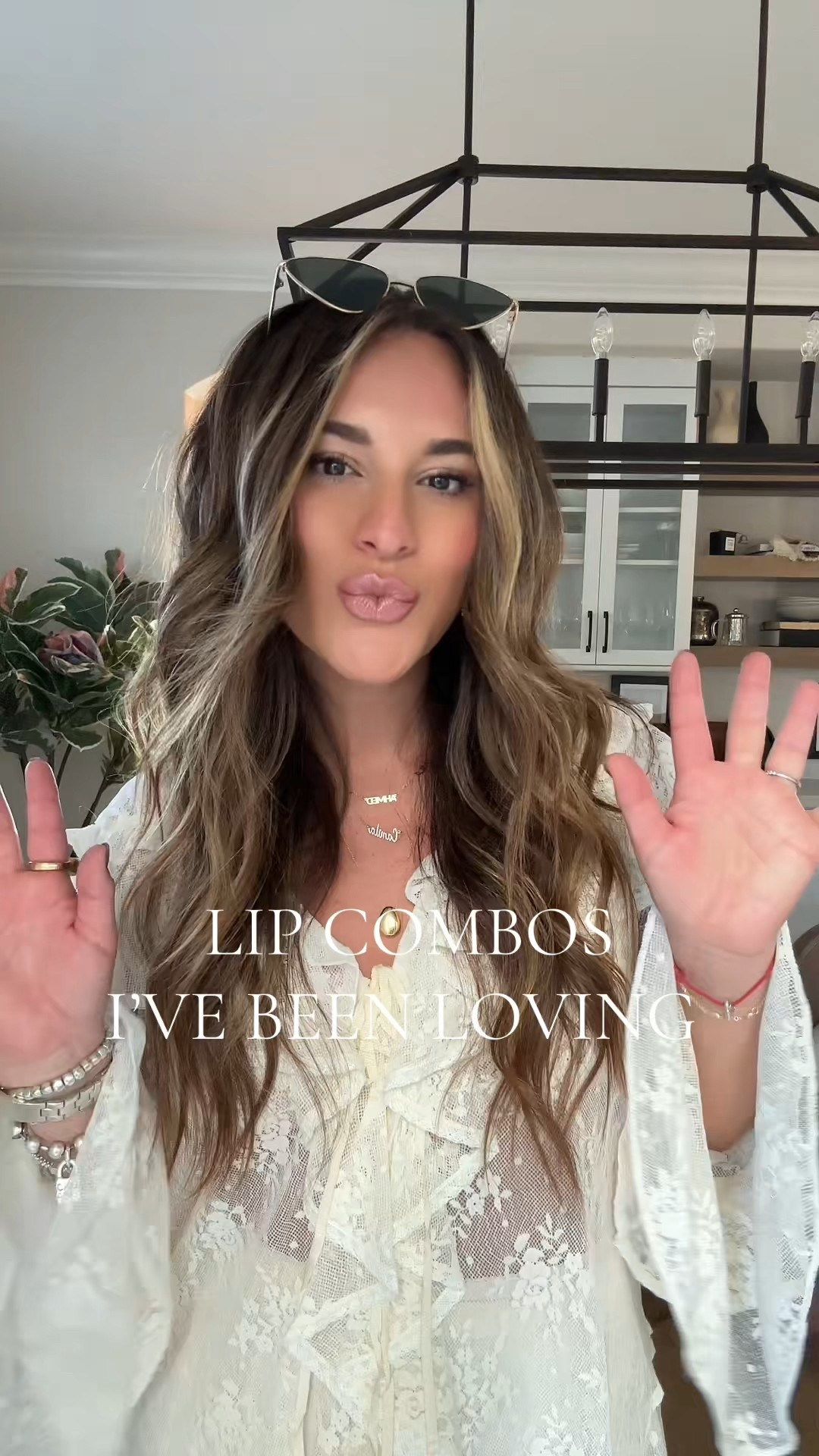 Lip combos:
1.  @ILIA Beauty shade “banquette”
@LAWLESS Beauty shade “George”

2. @iliabeauty shade “earthen”
@lawless shade “Daisy pink”

#lipcombo #lipgloss 