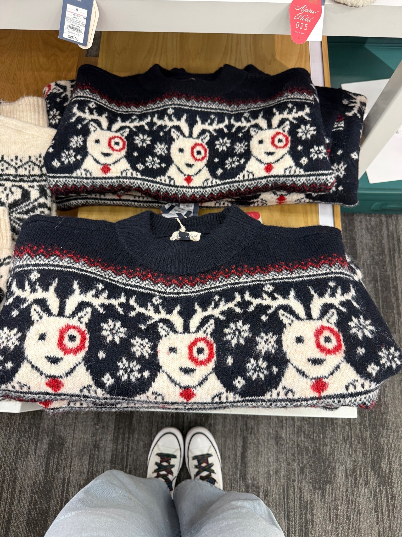 This sweater is adorable! 🎯♥️
🎯

#LTKHoliday #LTKGiftGuide #LTKSeasonal