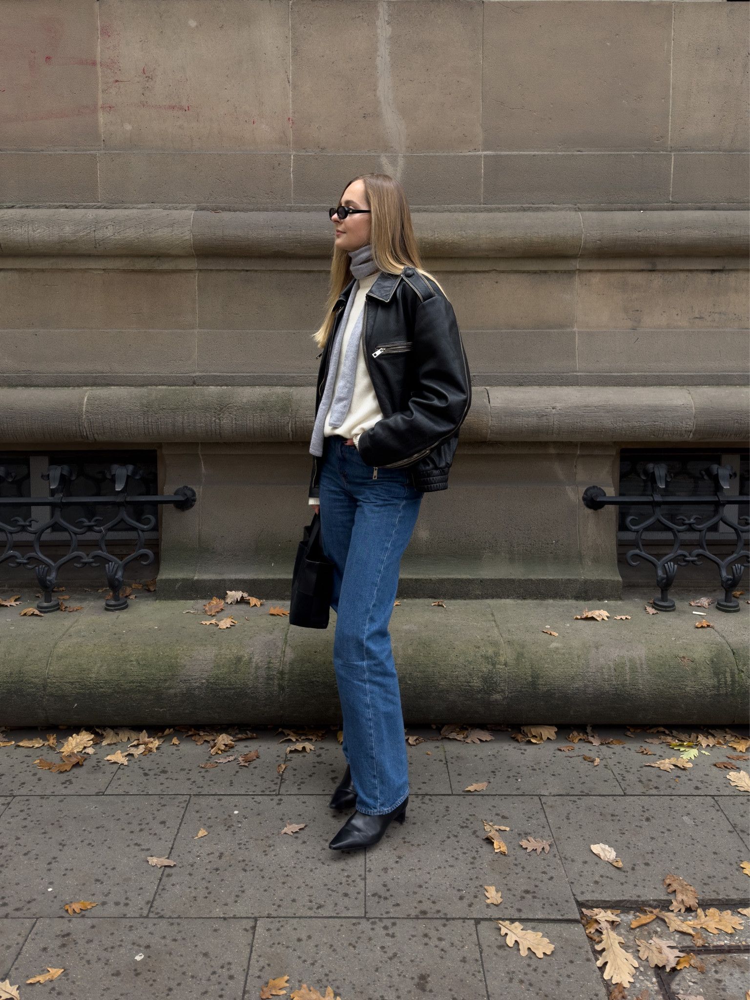 Vintage style leather jackets are my fave at the moment! Love this minimal grunge style!

#LTKeurope #LTKstyletip #LTKSeasonal