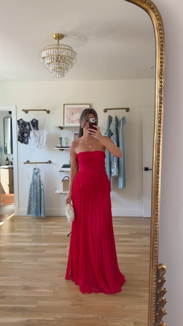 red strapless pleated amazon Spring dress for wedding guest or special occasion 

Wearing my usual 2

divi: emerson15

Wedding guest
Resortwear
Destination wedding
Formal event
Spring event
Summer party
Special occasion


#LTKSeasonal #LTKootd #LTKgrwm