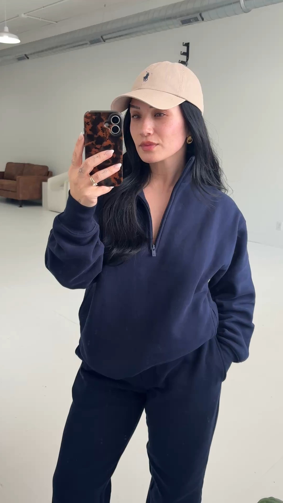 Sweatfleece sets just hit every time.


Top || XS 
Bottoms || small 


#aritzia #sweatfleece 