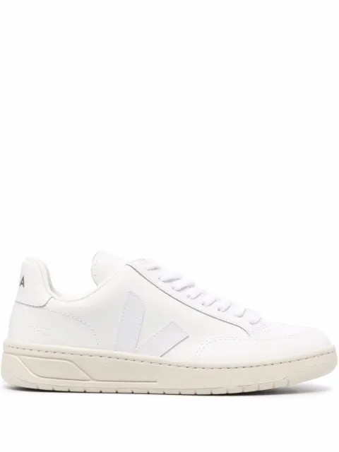 VEJA | Farfetch (US)