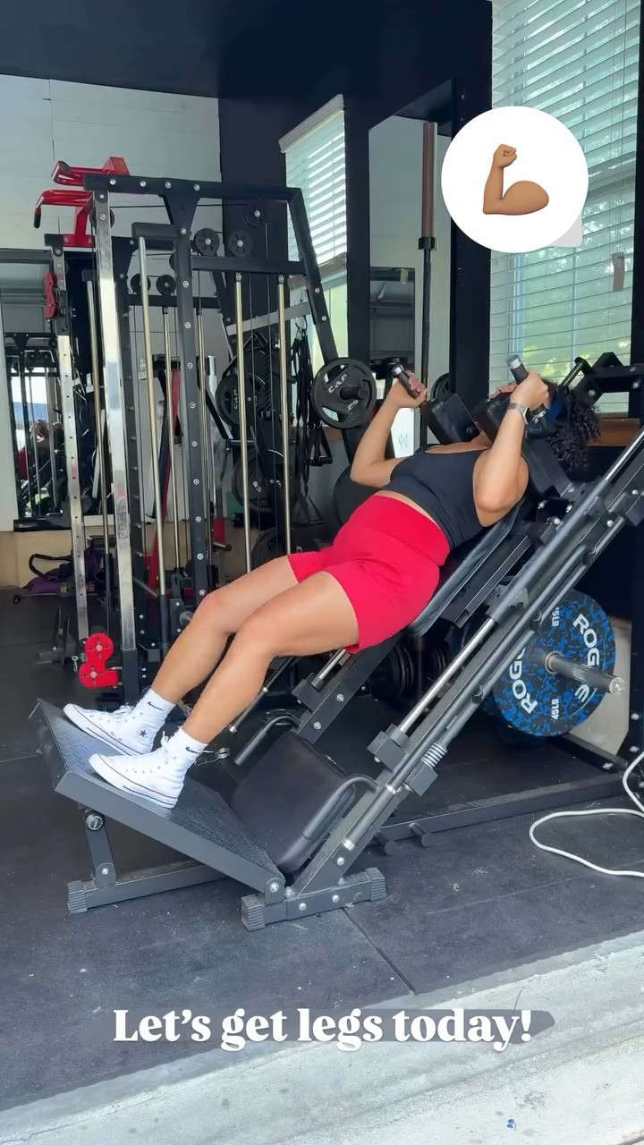 Let’s get legs today! Wearing a large sports bra and medium shorts 