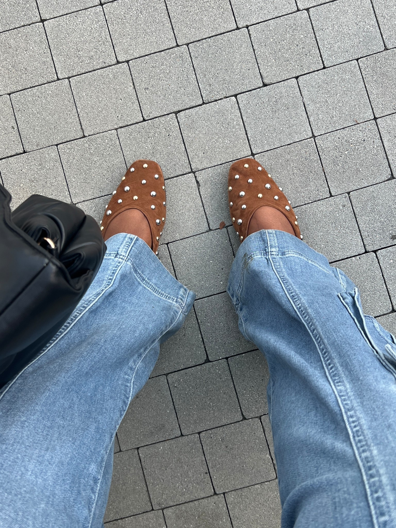 These flats from Naturalizer are sooooo comfy!! Walked in them all day one Saturday and feet felt fine when I got back home. The little balls on top are a mix of gold and silver

#LTKShoeCrush #LTKSeasonal #LTKStyleTip