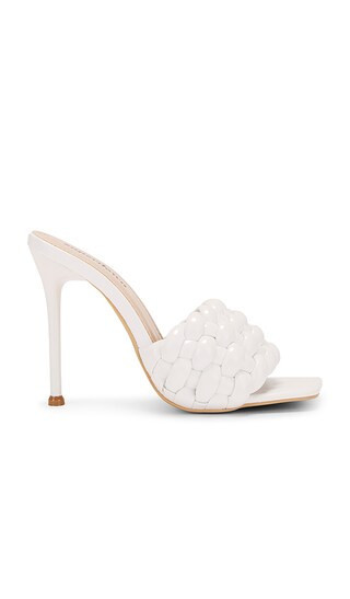 superdown Jocelyn Heel in White. - size 8 | Revolve Clothing (Global)