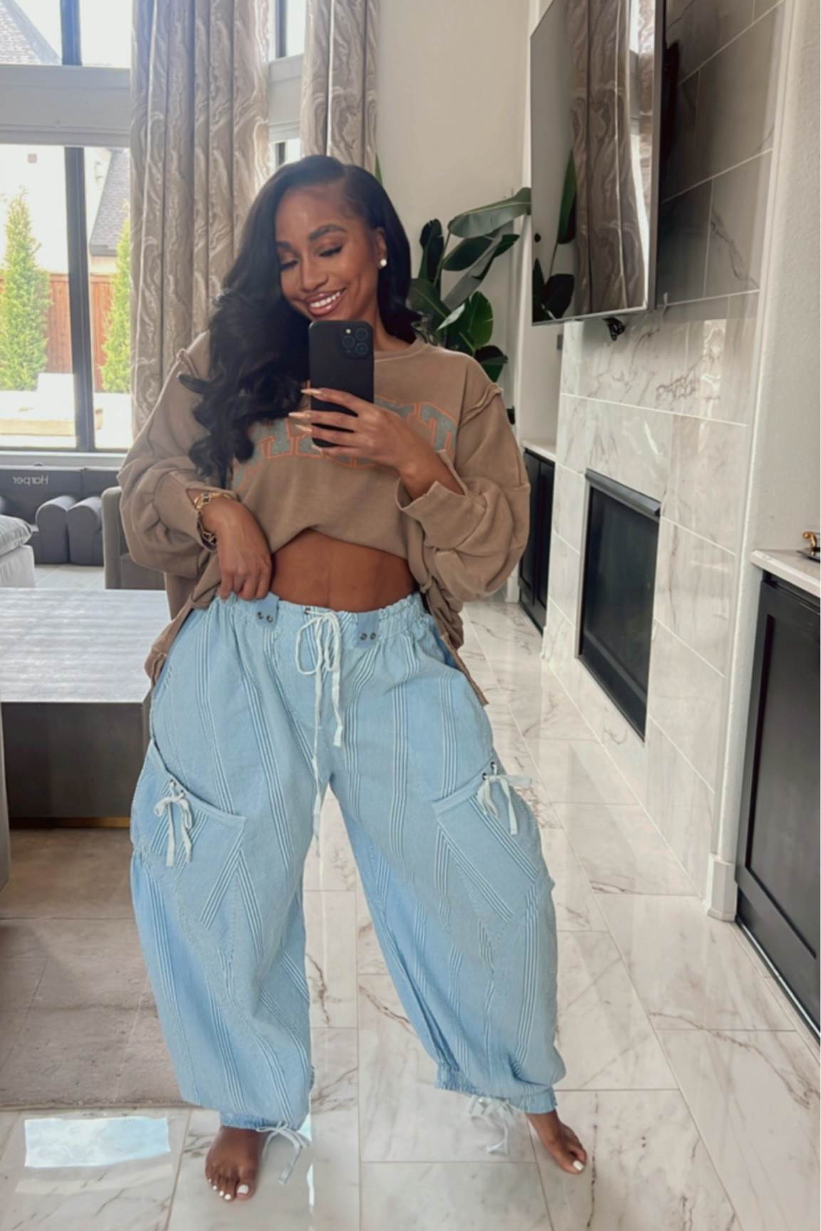 Parachute pants have really been my thing lately and loving these that I found at Free People!

#LTKstyletip #LTKSeasonal