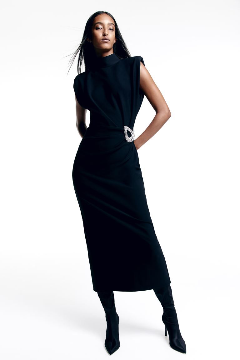 Long Brooch-detail Dress - Black - Ladies | H&M US | H&M (US + CA)