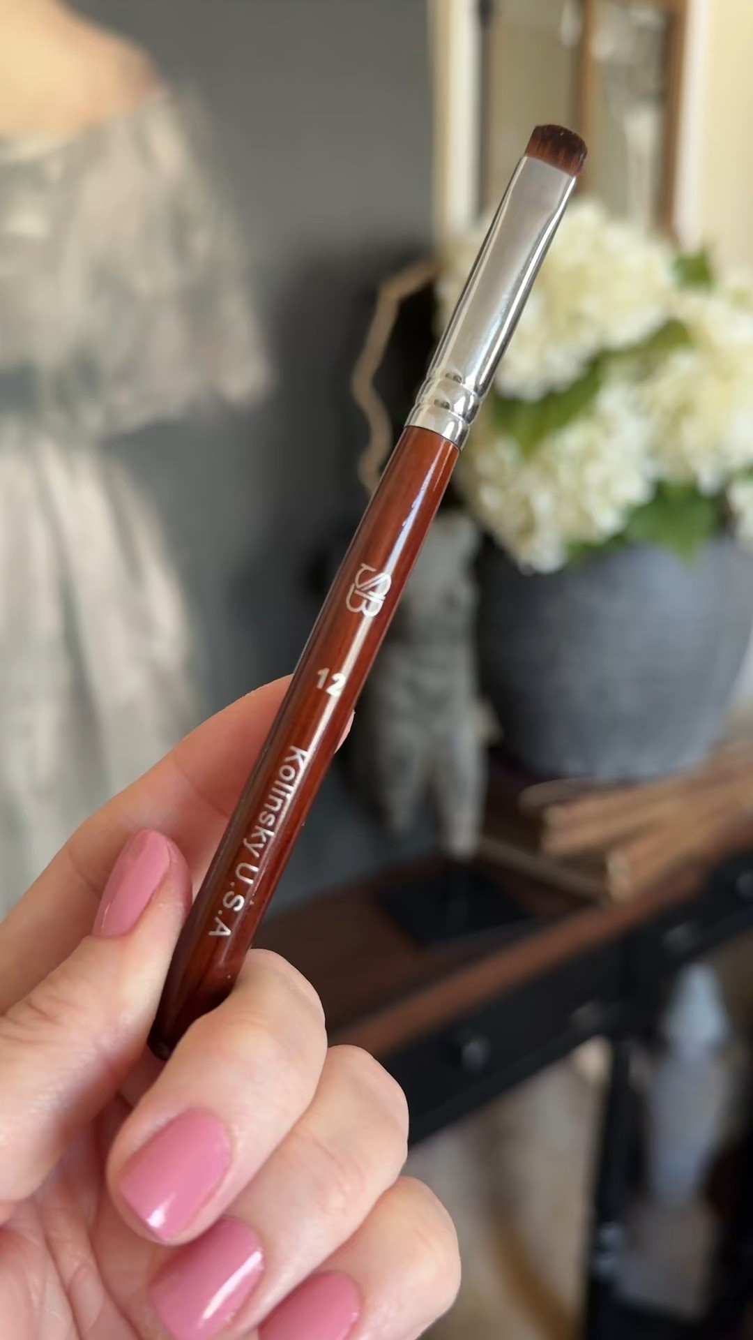 The quality and thickness of this brush is what made the difference! I tried cheaper ones and they just didn’t work well because the bristles would flatten or push outwards. 

TIP: Be sure to clean up the edges before you apply your top coat! 

nails manicure polish dazzle dry pink mauve spring colors summer 

#LTKBeauty #LTKStyleTip #LTKOver40