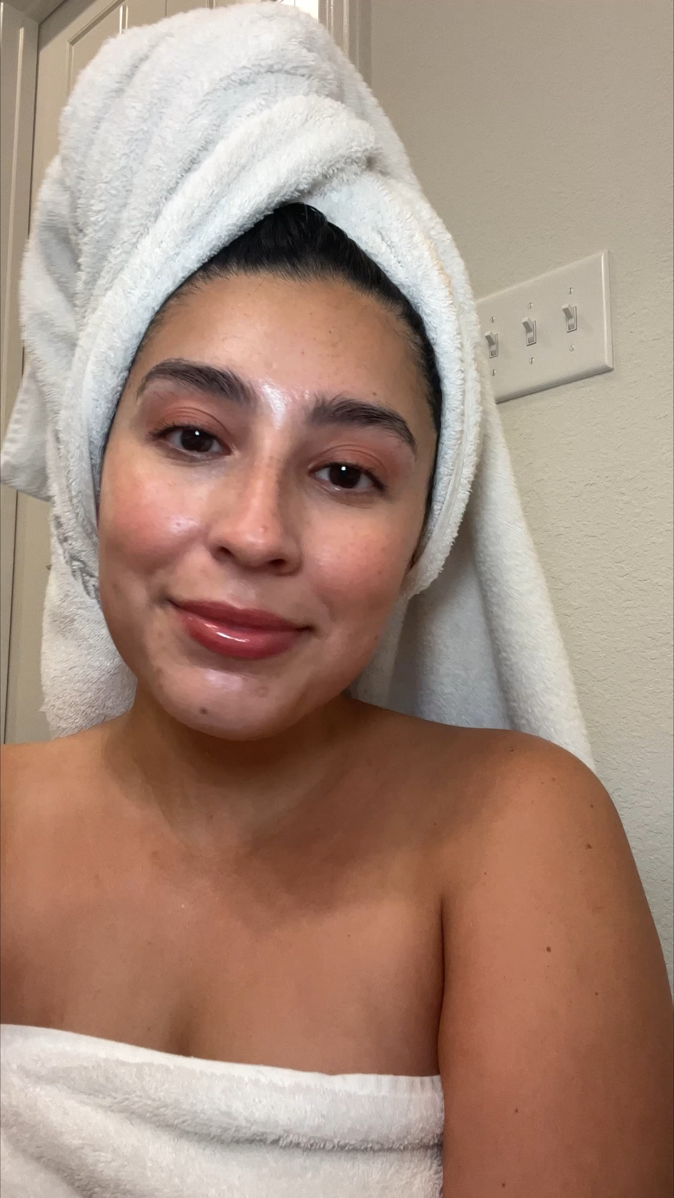 Glowy summer skincare and makeup routine 

#LTKunder50 #LTKswim #LTKbeauty