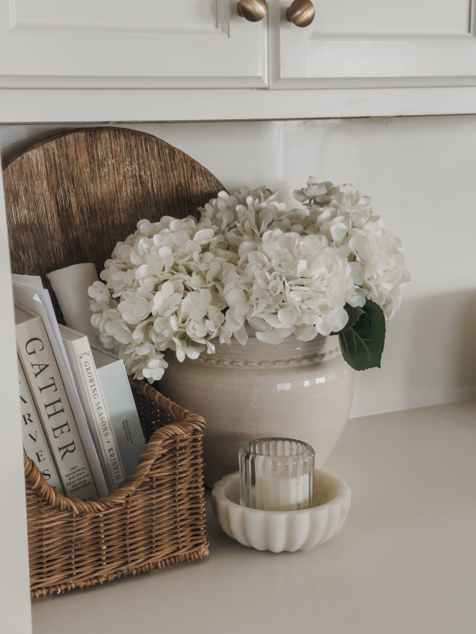 The cutest corner in my kitchen! I purchased this wicker basket from Target and it’s the perfect recipe book holder/catch all. 

Target home decor, wicker basket, organization, home finds, faux florals, spring home style, home inspo, shop the look! 

#LTKHome #LTKOver40 #LTKSaleAlert