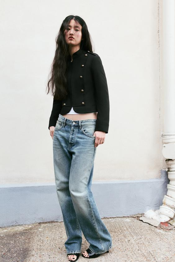 BUTTONED FITTED BLAZER | Zara US