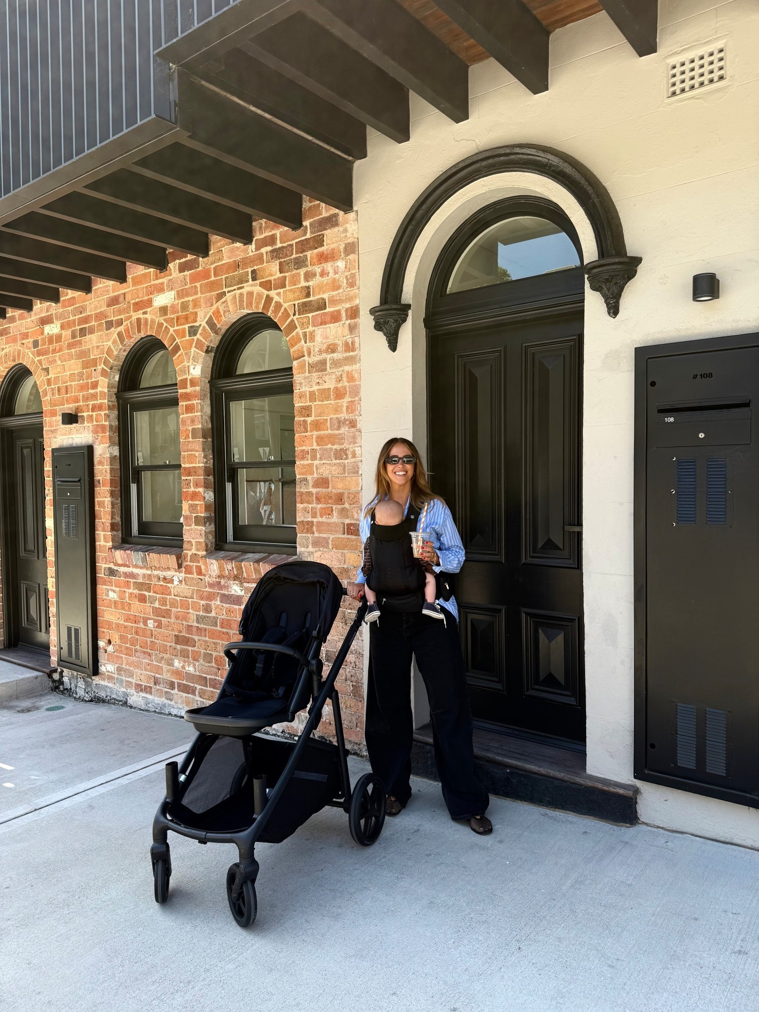 Shirt: old Zara one but I have linked similar ones.
Jeans: I’m wearing the size 10 and they are nice and loose fitting
Shoes: old Alias Mae but I have linked similar ones 💙