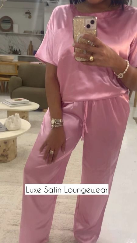 This pink set is so comfortable and perfect for Valentine’s Day 💕  

Loungewear - Valentine’s Day 

#LTKSeasonal #LTKfindsunder50 #LTKstyletip