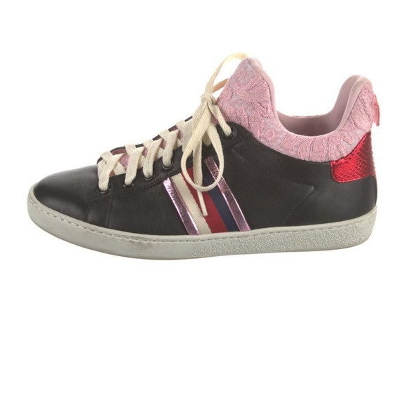 Gucci women Black Leather Low-Top Sneaker with Pink and Red Accents size 7 | Poshmark