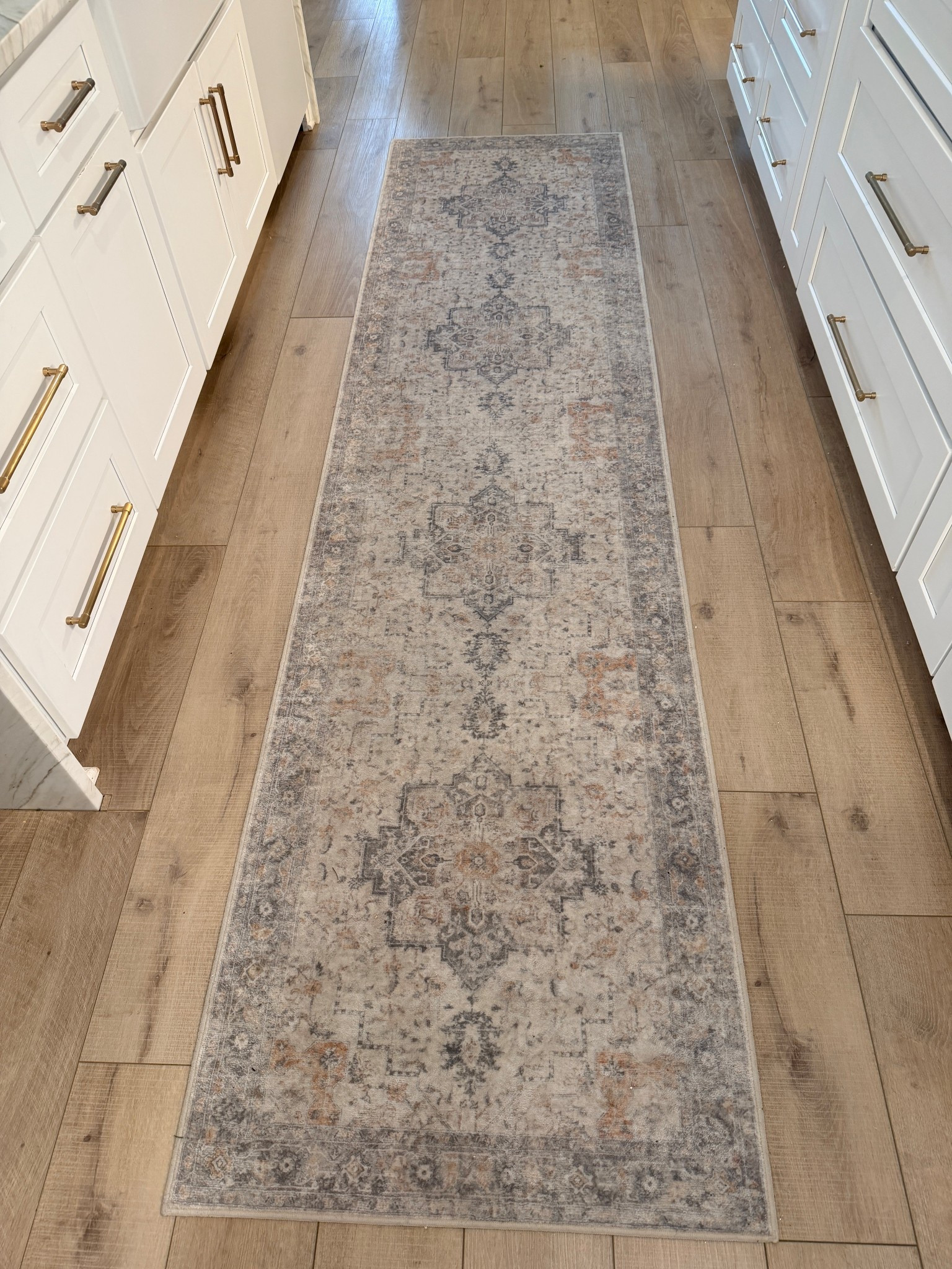 Amazon runner find 👏 pretty, practical, and under $100.
So good for kitchens or hallways. #amazonhome

#LTKFindsUnder50 #LTKFindsUnder100 #LTKHome