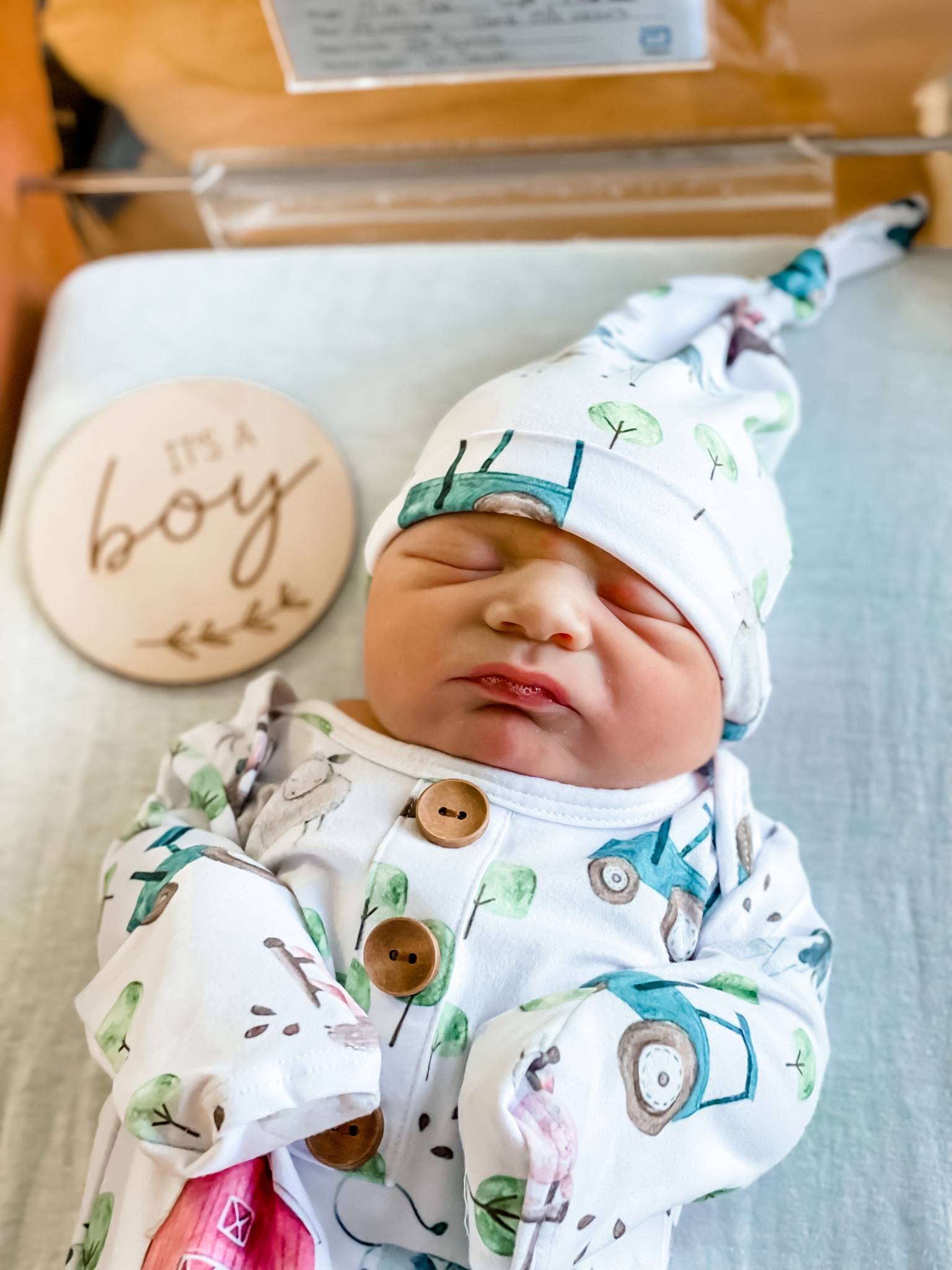 Gideon’s announcement photo🤍

#LTKbaby #LTKbump #LTKkids