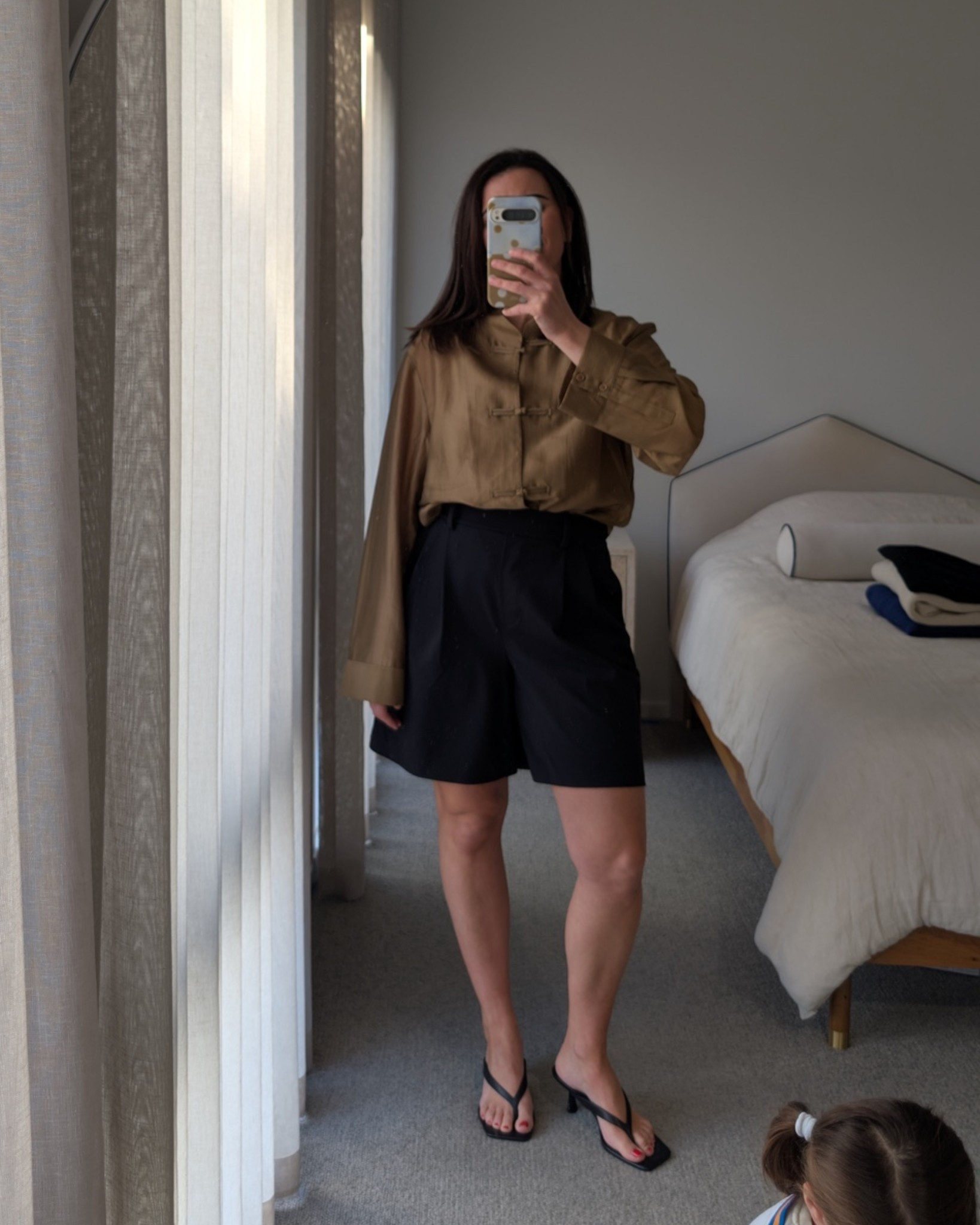A trend we’ve seen coming through is the frog clasp and safe to say I refreshed my feed daily for months for this number to land. Wearing a Large @Zara paired back with my favourite bermudas from @lululemon

#LTKaustralia