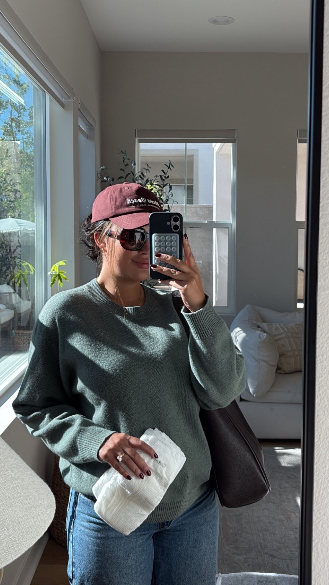 cozy sweater vibes for fall…love this beautiful cashmere sweater from Aritzia! 

#LTKSeasonal