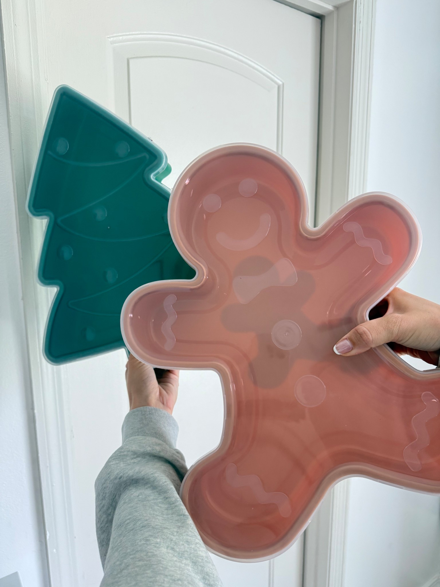 The viral Christmas containers are fully back in stock! Perfect for Christmas gifts, movie nights, snack containers! 

#LTKHoliday #LTKKids #LTKGiftGuide

#LTKGiftGuide #LTKHoliday #LTKSeasonal