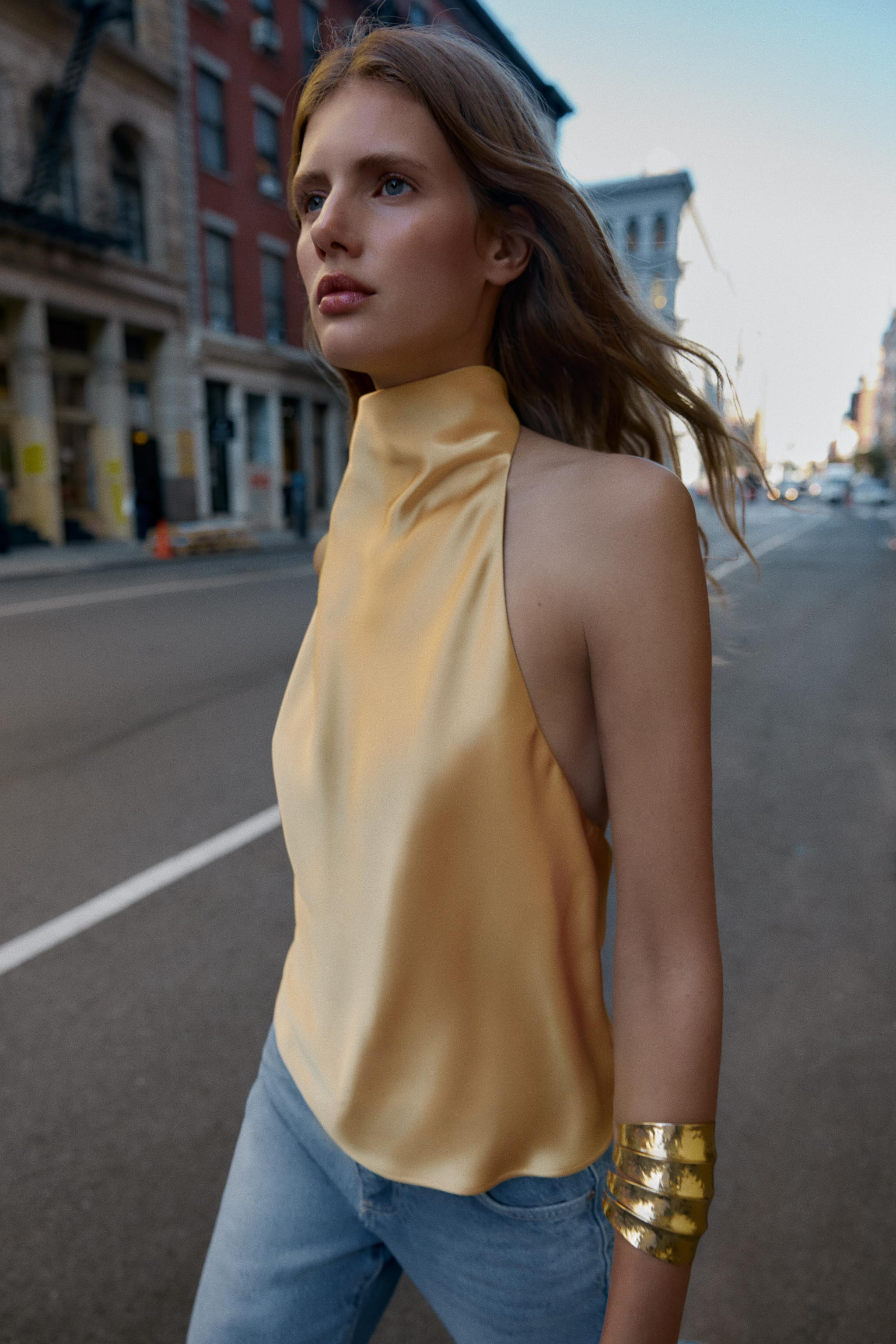 SATIN EFFECT HALTER TOP | Zara US