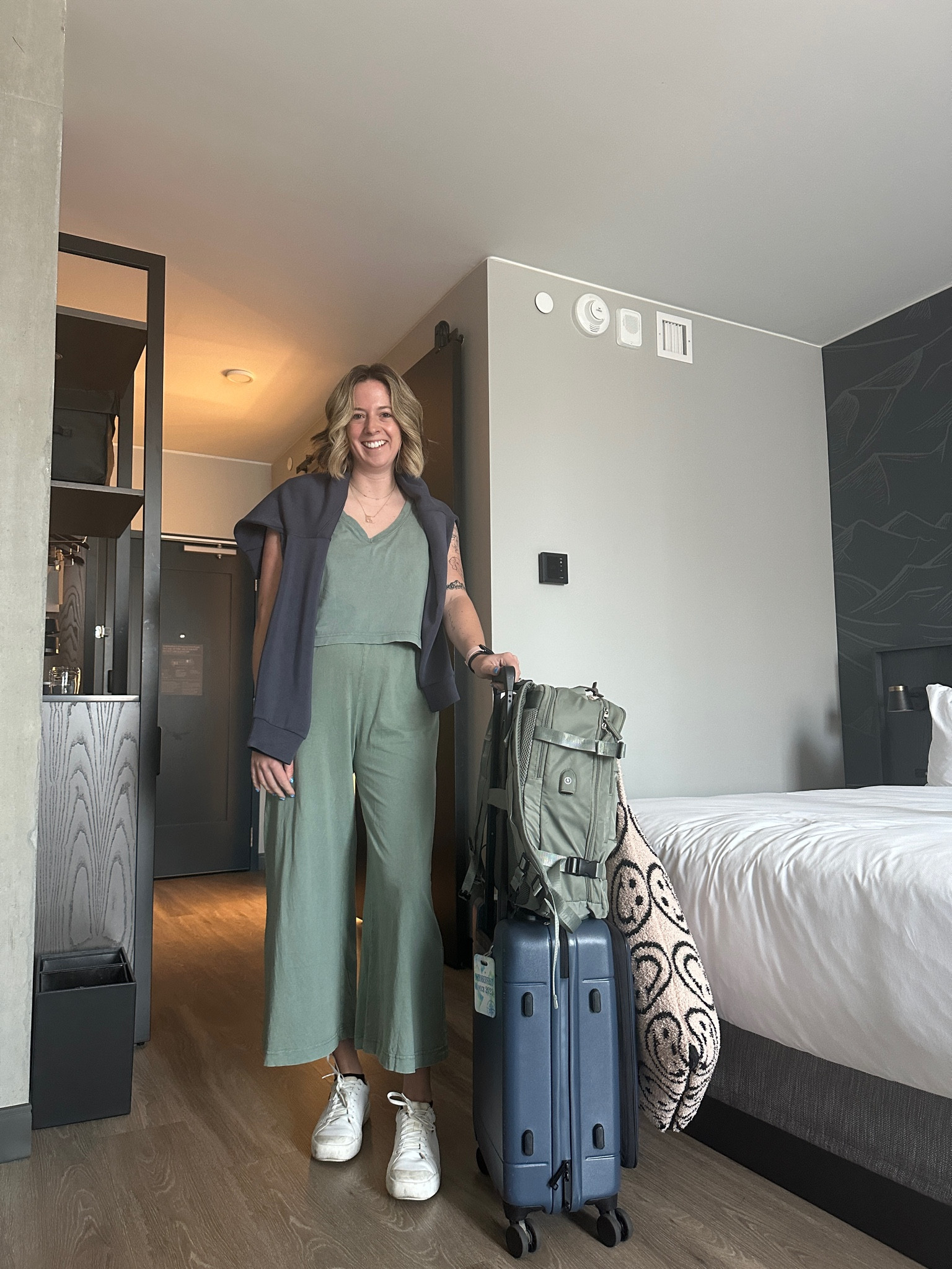 Best way to spend an & hour travel day is in comfort!! 

#LTKTravel #LTKMidsize #LTKWorkwear