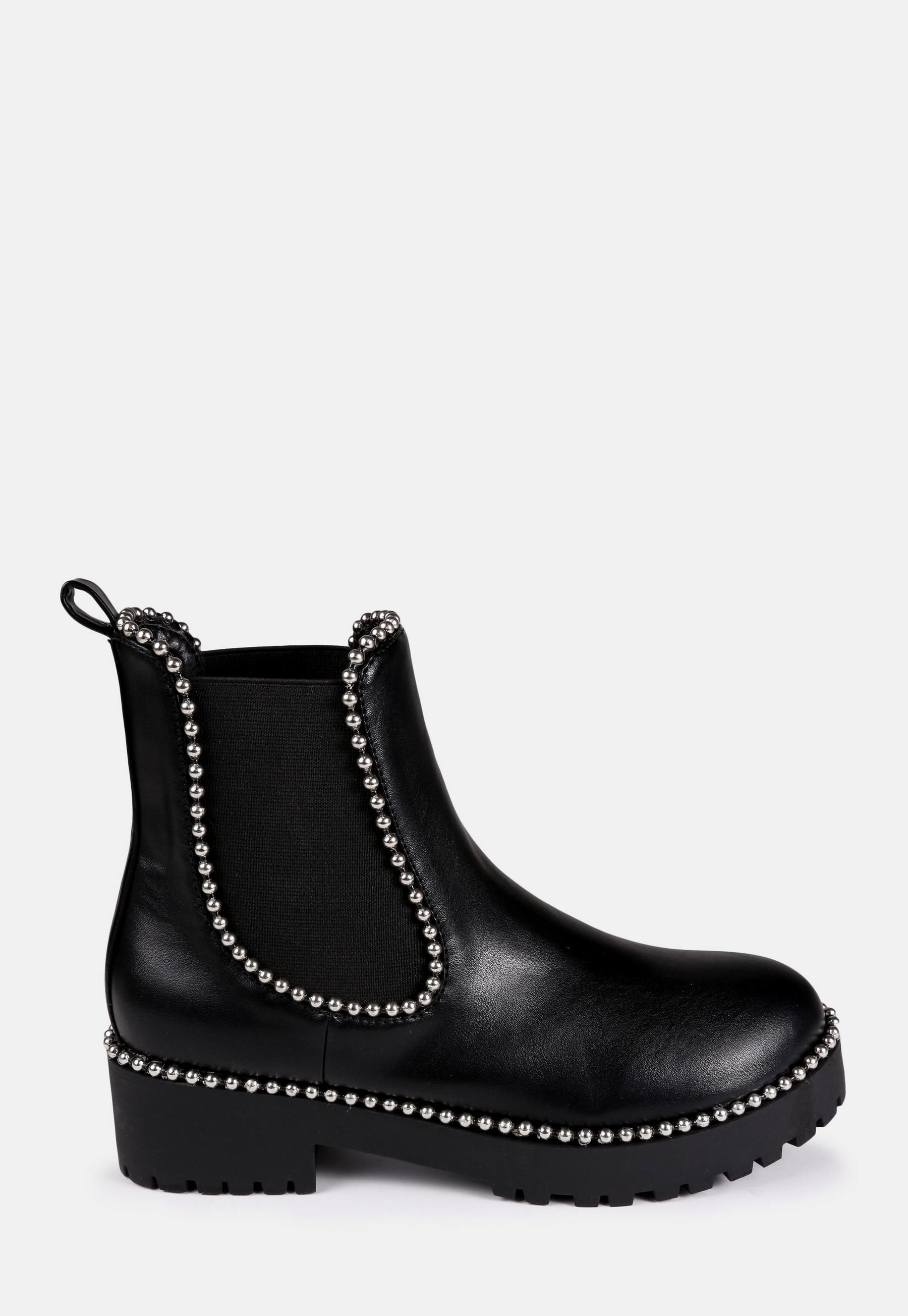 Missguided - Black Ball Trim Chelsea Boots | Missguided (US & CA)