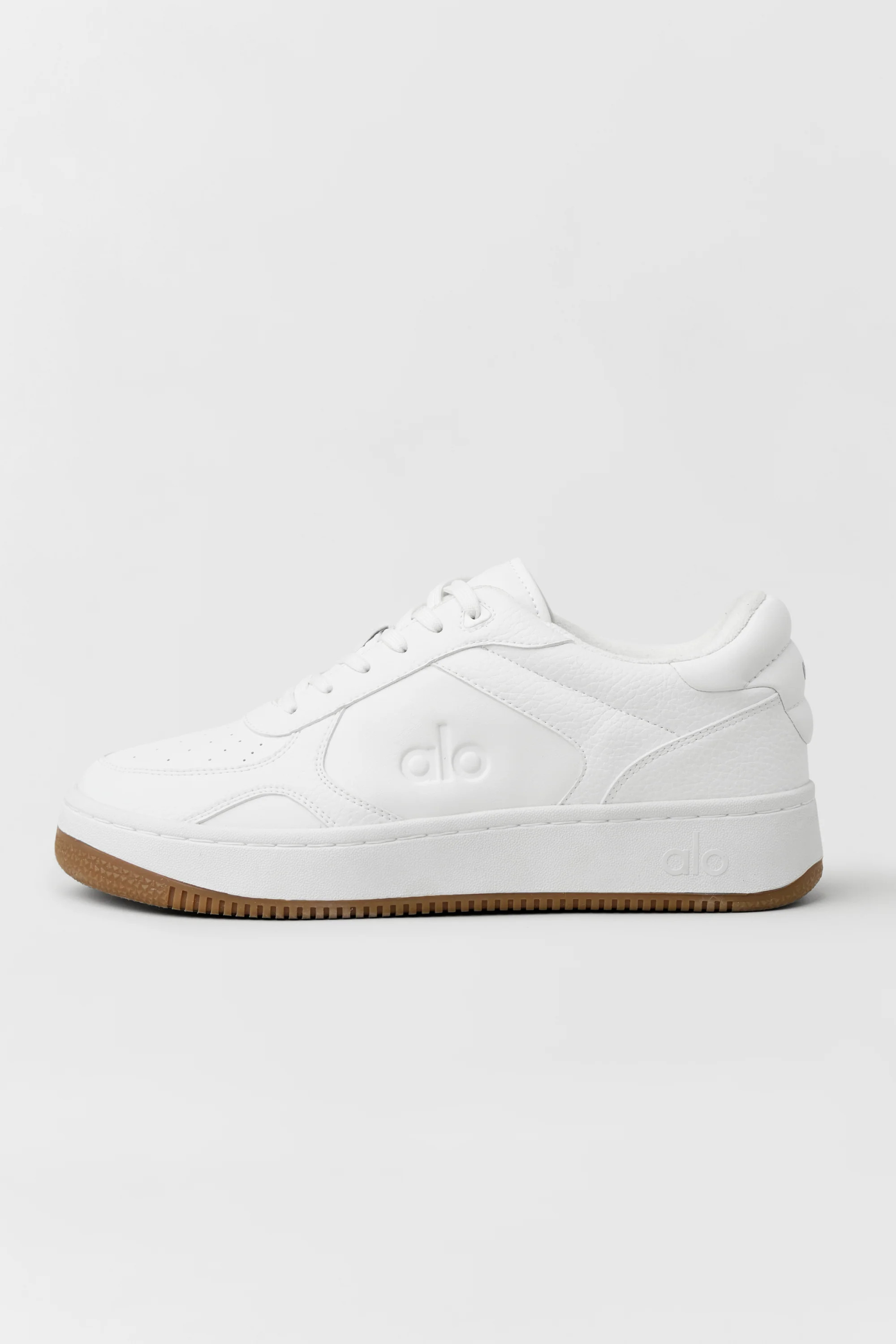 ALO Recovery Mode Sneaker in Natural White/Gum, Size: 9M/10.5W | Alo Yoga
