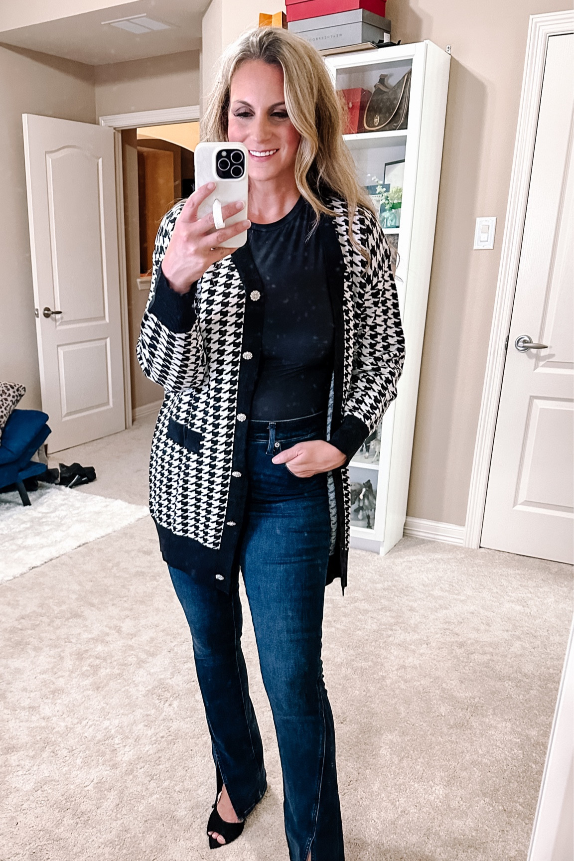This houndstooth cardigan is a great capsule wardrobe addition for fall and winter!  Love a versatile piece! 

#LTKover40 #LTKmidsize #LTKstyletip