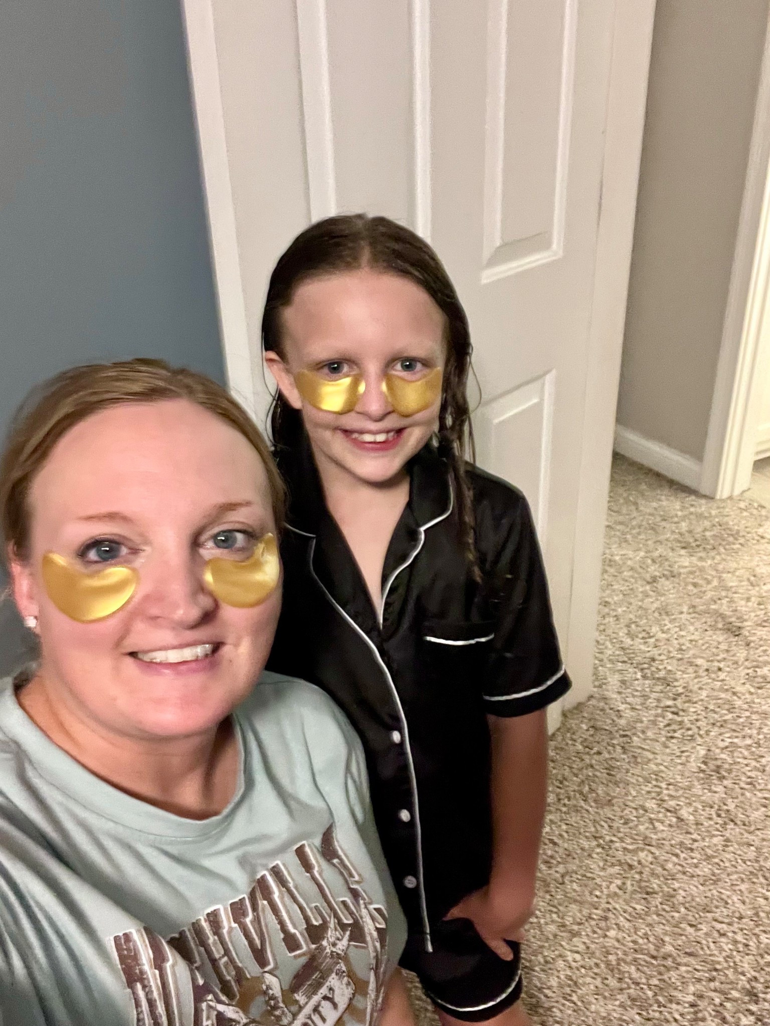 Mom & Daughter Beauty Routine 

Product Highlight- Eye patches

#LTKselfcare #LTKmomlife #LTKdayinmylife