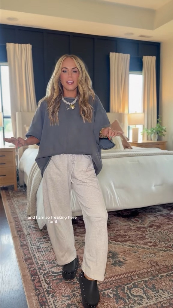 The comfiest sweats and cute too 🤩

#LTKootd #LTKgrwm #LTKmomlife