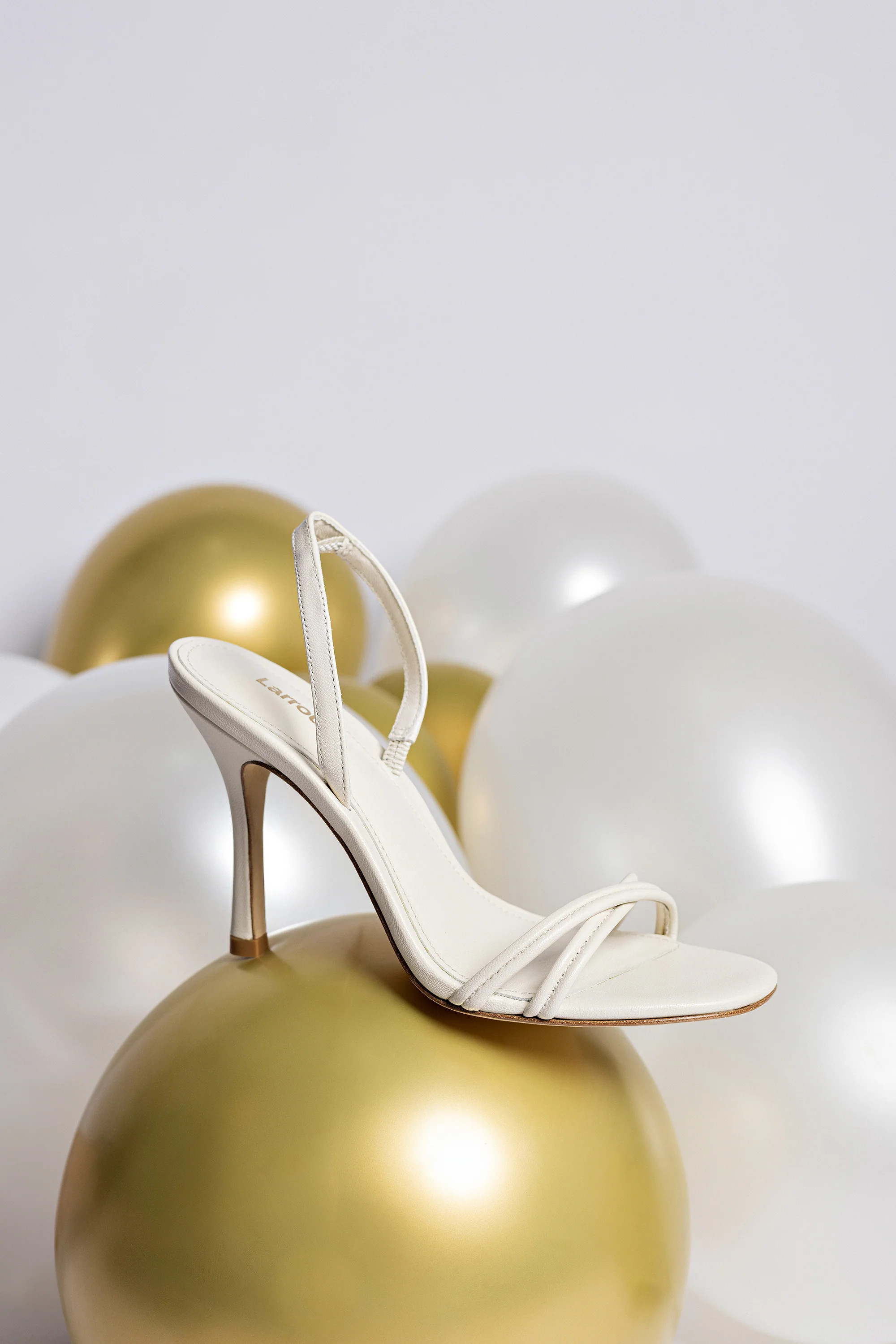 Annie Sandal In Ivory Leather | Larroude
