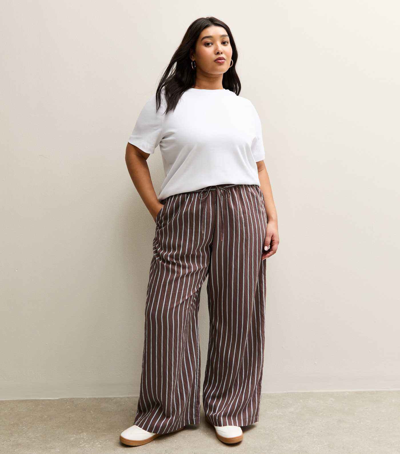 Curves Brown Striped Drawstring Wide Leg Trousers | New Look | New Look (UK)