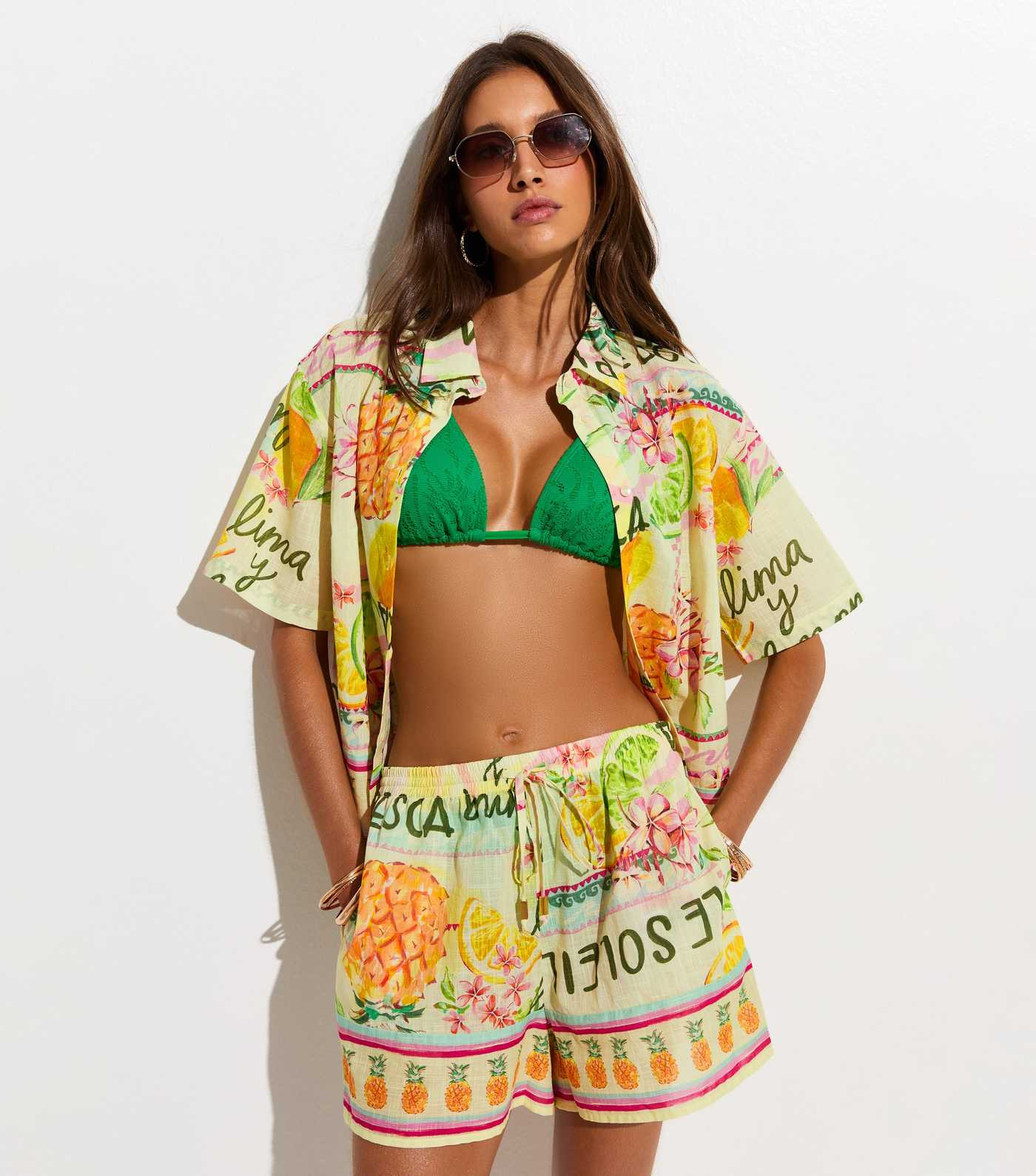 Multicoloured Printed Drawstring Waist Shorts | New Look | New Look (UK)