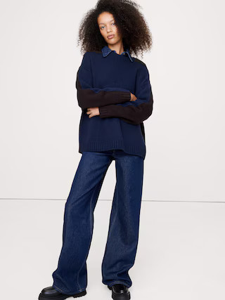 Oversized Merino-Cotton Crew-Neck Sweater | Banana Republic (US)