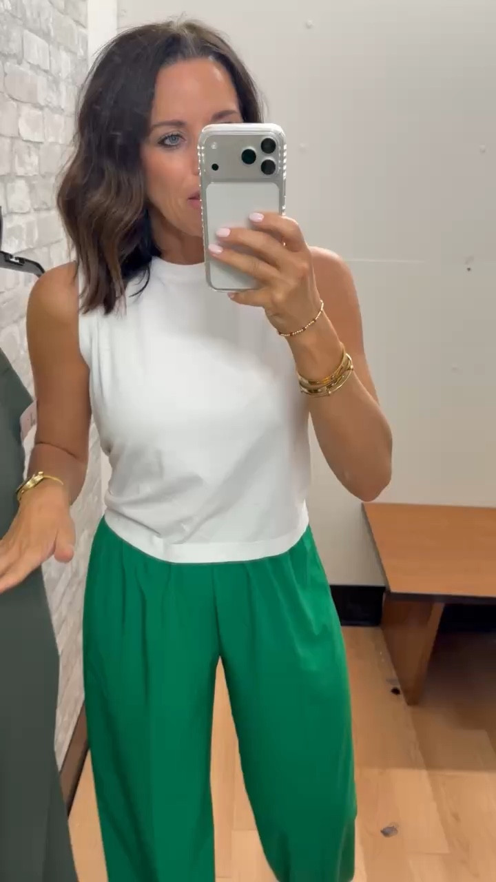 y’all this green is everything 💚
the best athletic pants for ball games… stretchy waistband, lightweight, and so easy to style with sneakers and a hat
#athleisurewear #gamedaystyle #sportylook #athleticoutfit #casualoutfitideas 

#LTKActive #LTKPetite