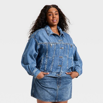 Women's Relaxed Trucker Denim Jacket - Universal Thread™ Medium Wash 4X | Target