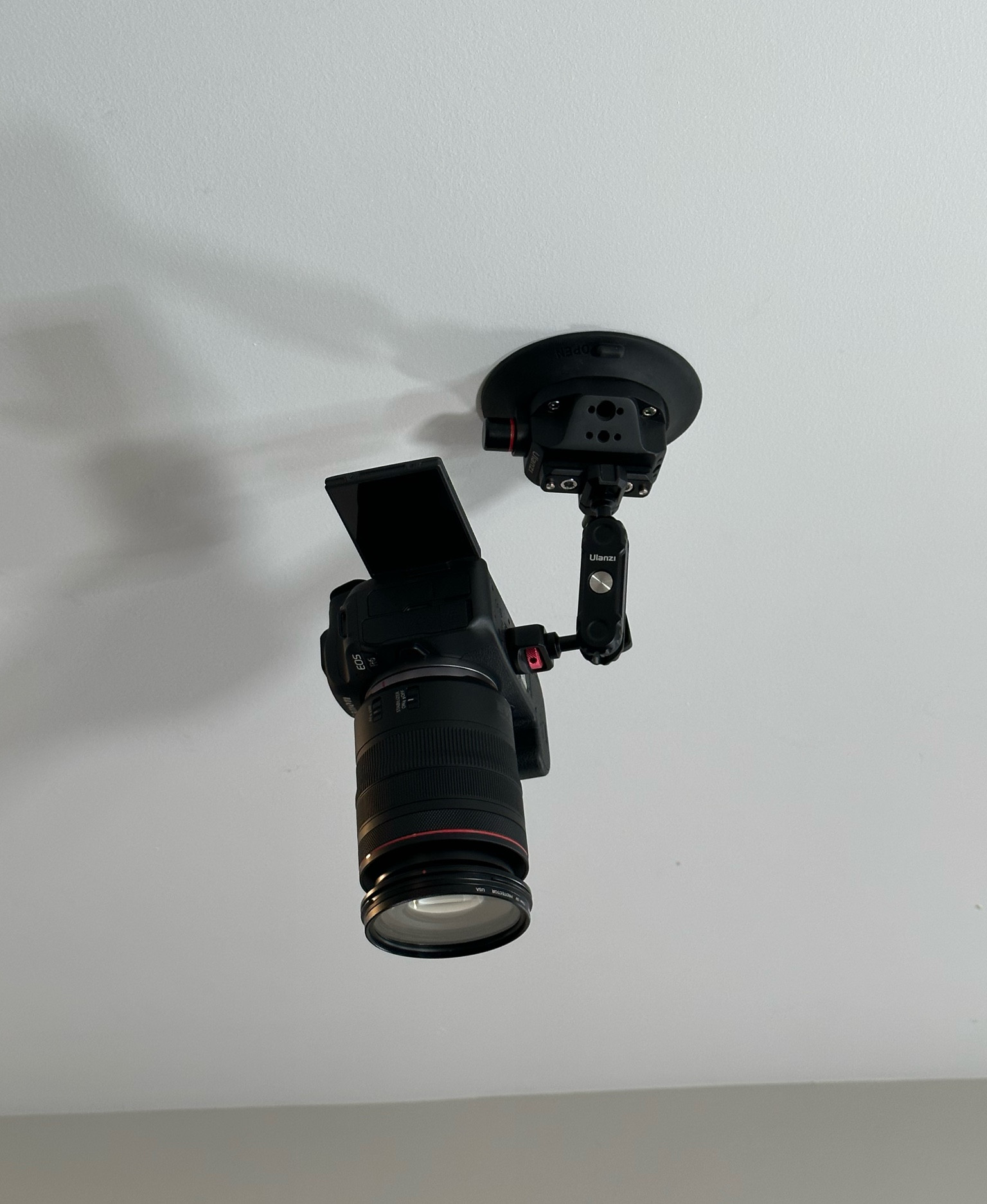 The best suction mount for a camera! This is literally hanging from the ceiling. And the canon r6 is heavy! #contentgadget