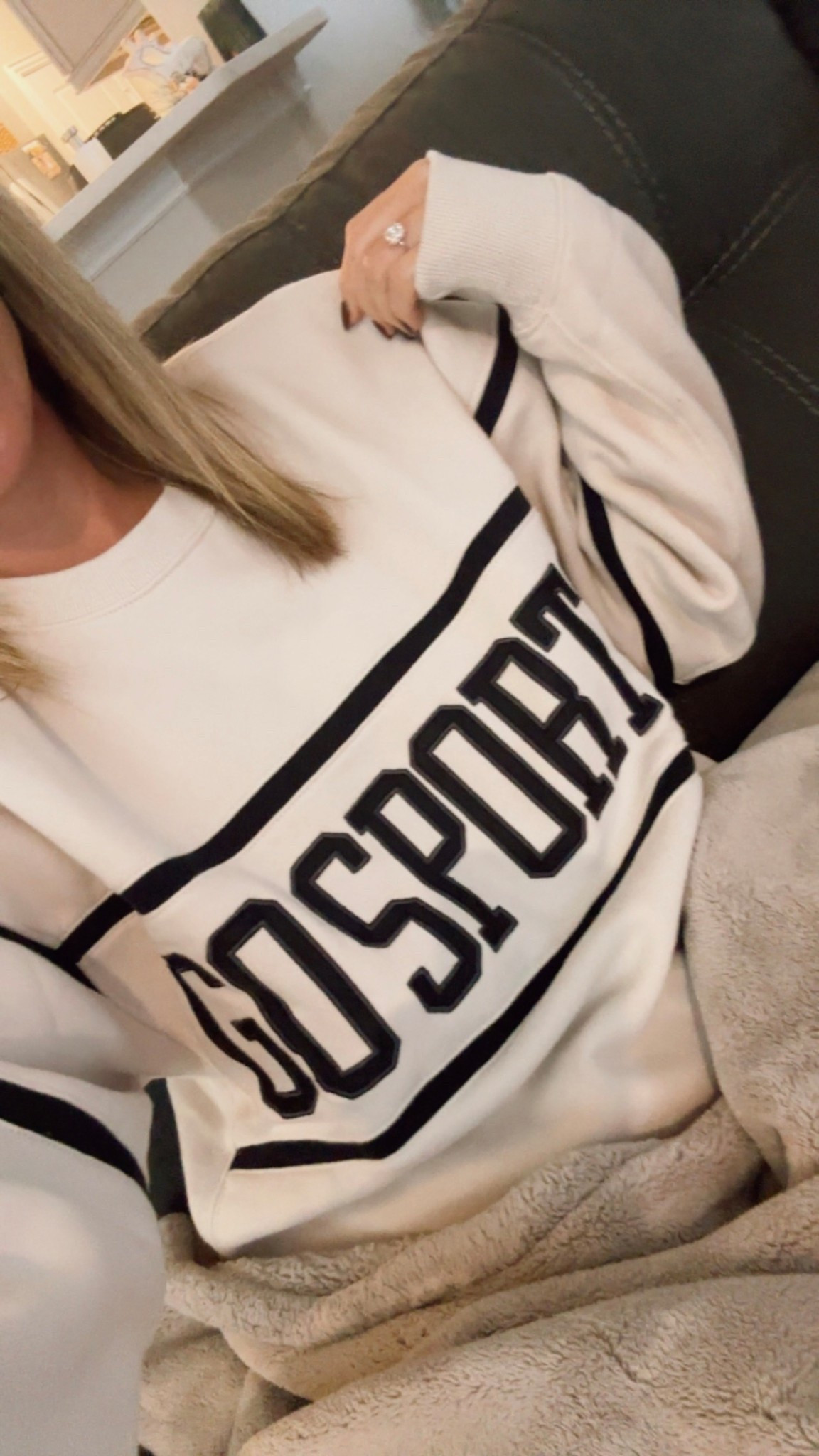 Abercrombie 25-50% off plus use code CYBERAF for extra discount! 

#LTKCyberWeek #LTKSaleAlert #LTKFindsUnder100