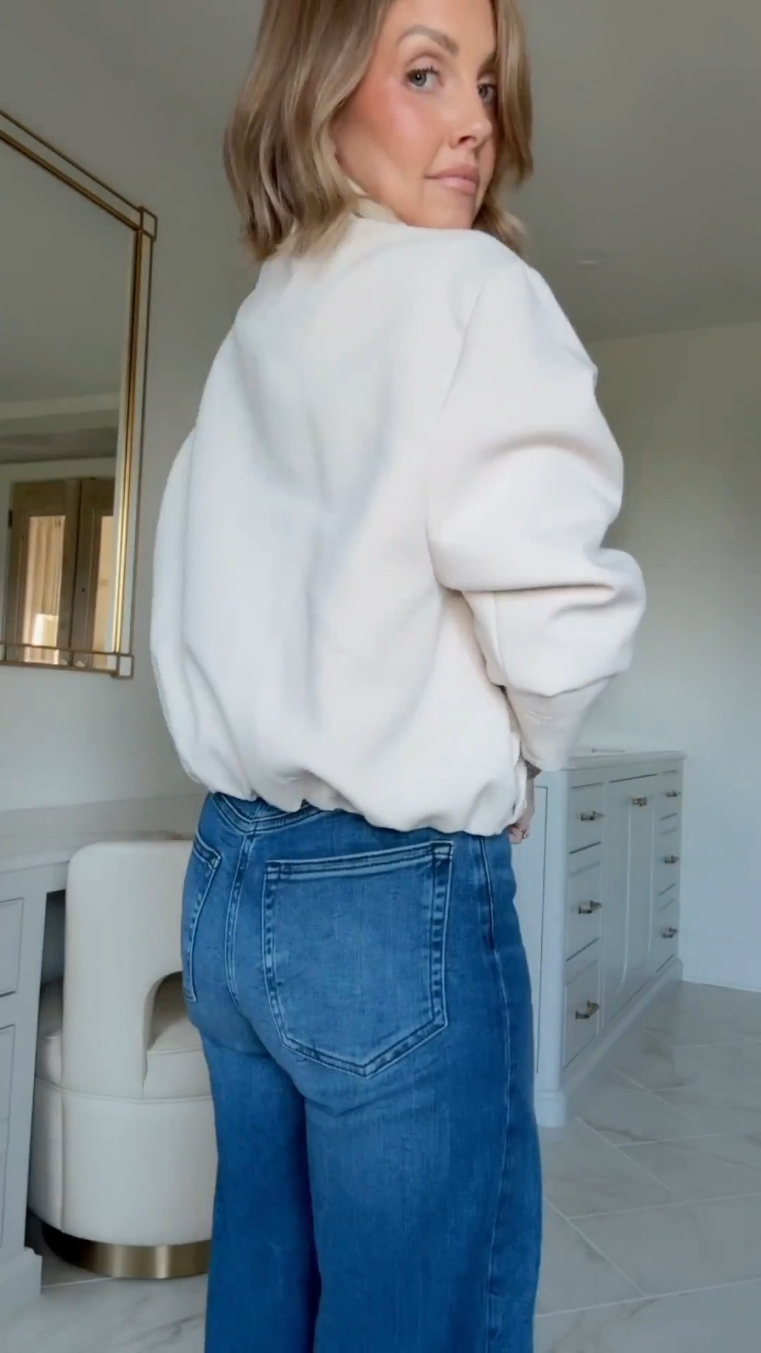 XS jacket / XS tank / 24 jeans

fall outfits, bomber jacket, denim, jeans, fall fashion haul, Zara, Amanda west, almost_readyblog

#LTKootd #LTKPetite #LTKOver40