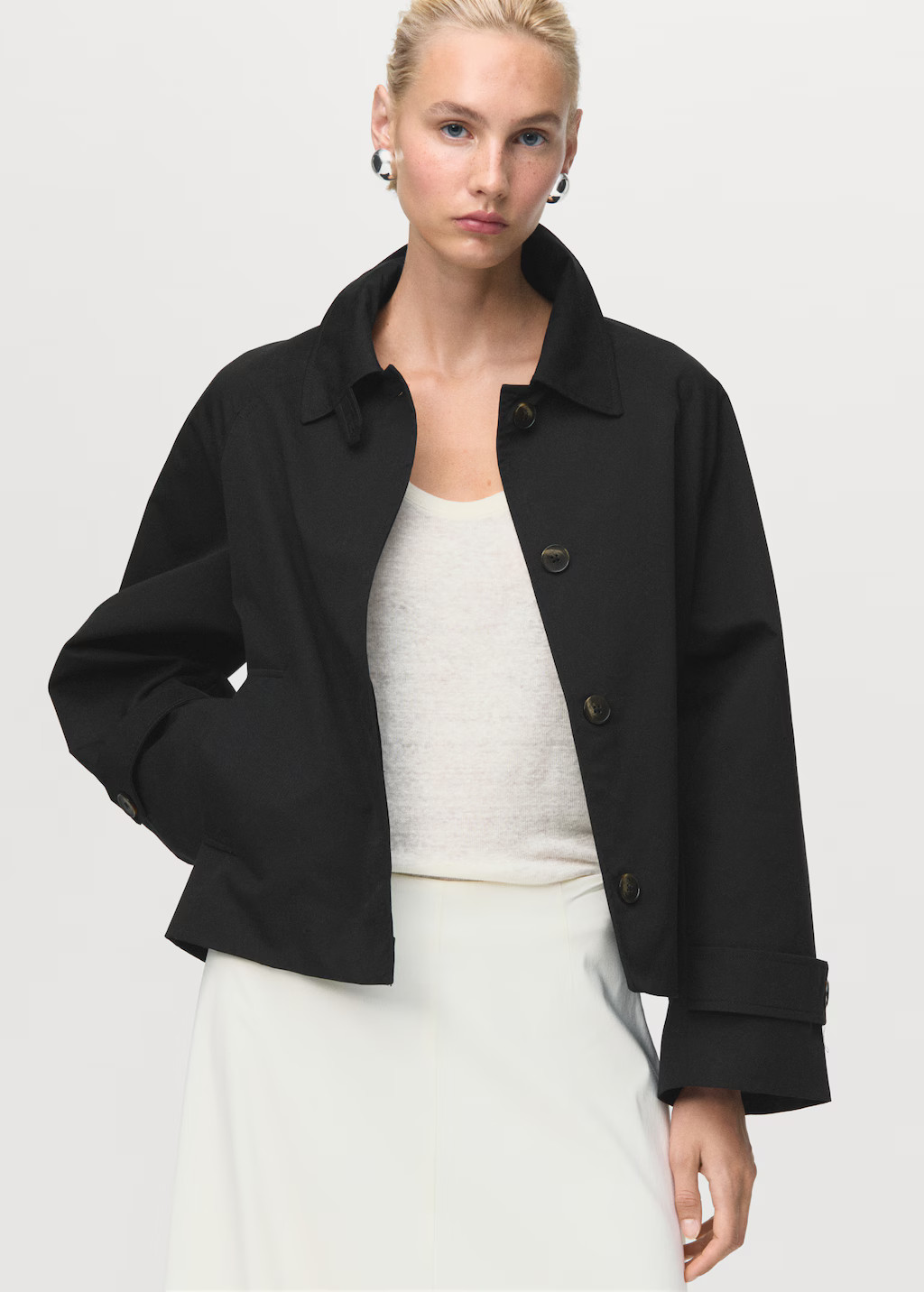 Short oversized trench coat with epaulettes - Women | MANGO USA | Mango (US/MX/AU)