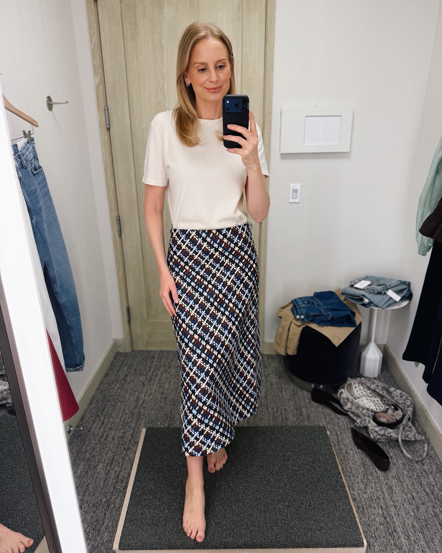 A woven leather skirt that would be fabulous really any time of year - features black, navy, cream and burgundy. Runs big! I’m in the 2 here and it’s still a bit loose.