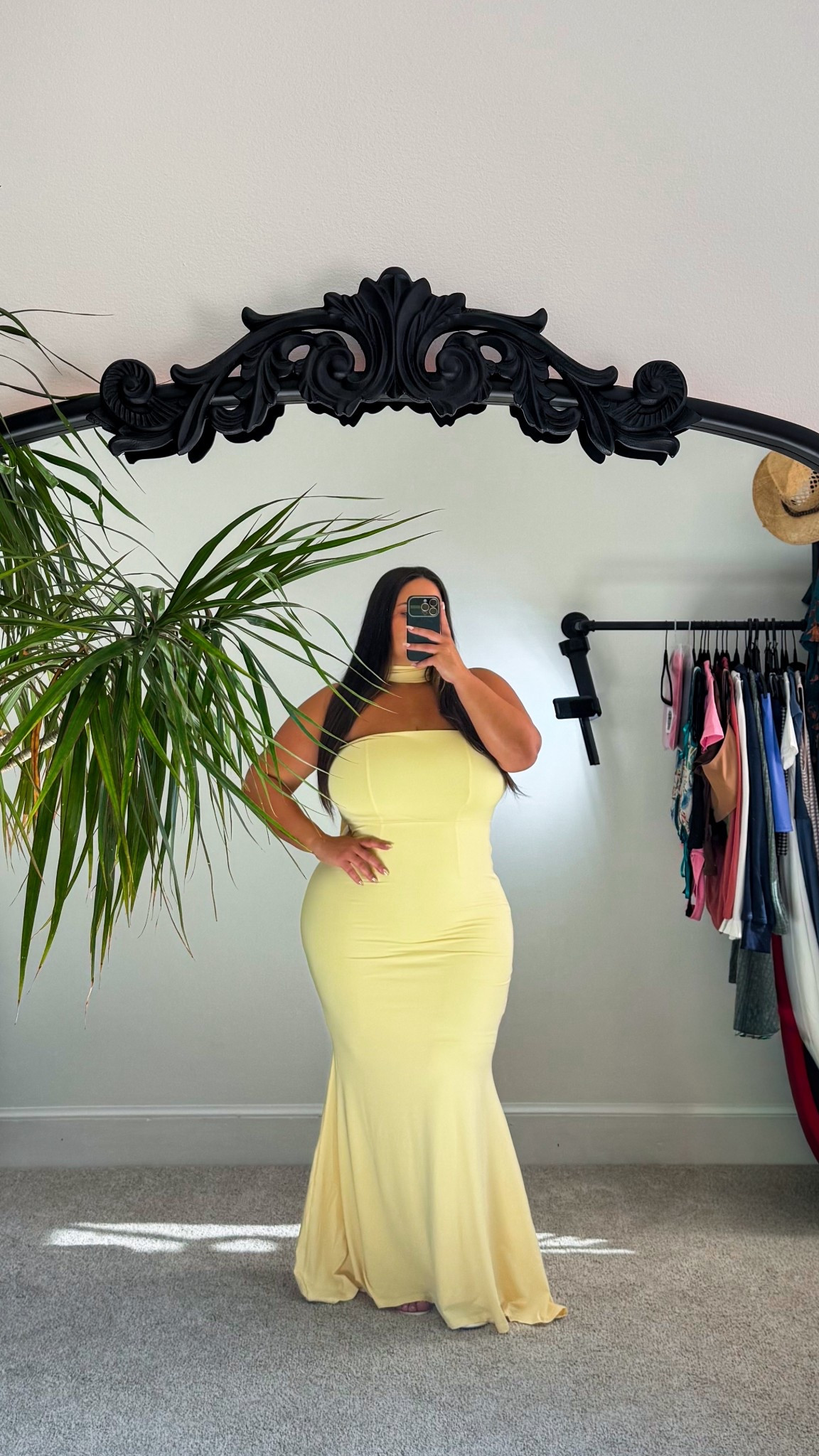 Shown in size XL 

Shapewear is a size XXL 



#LTKStyleTip #LTKMidsize