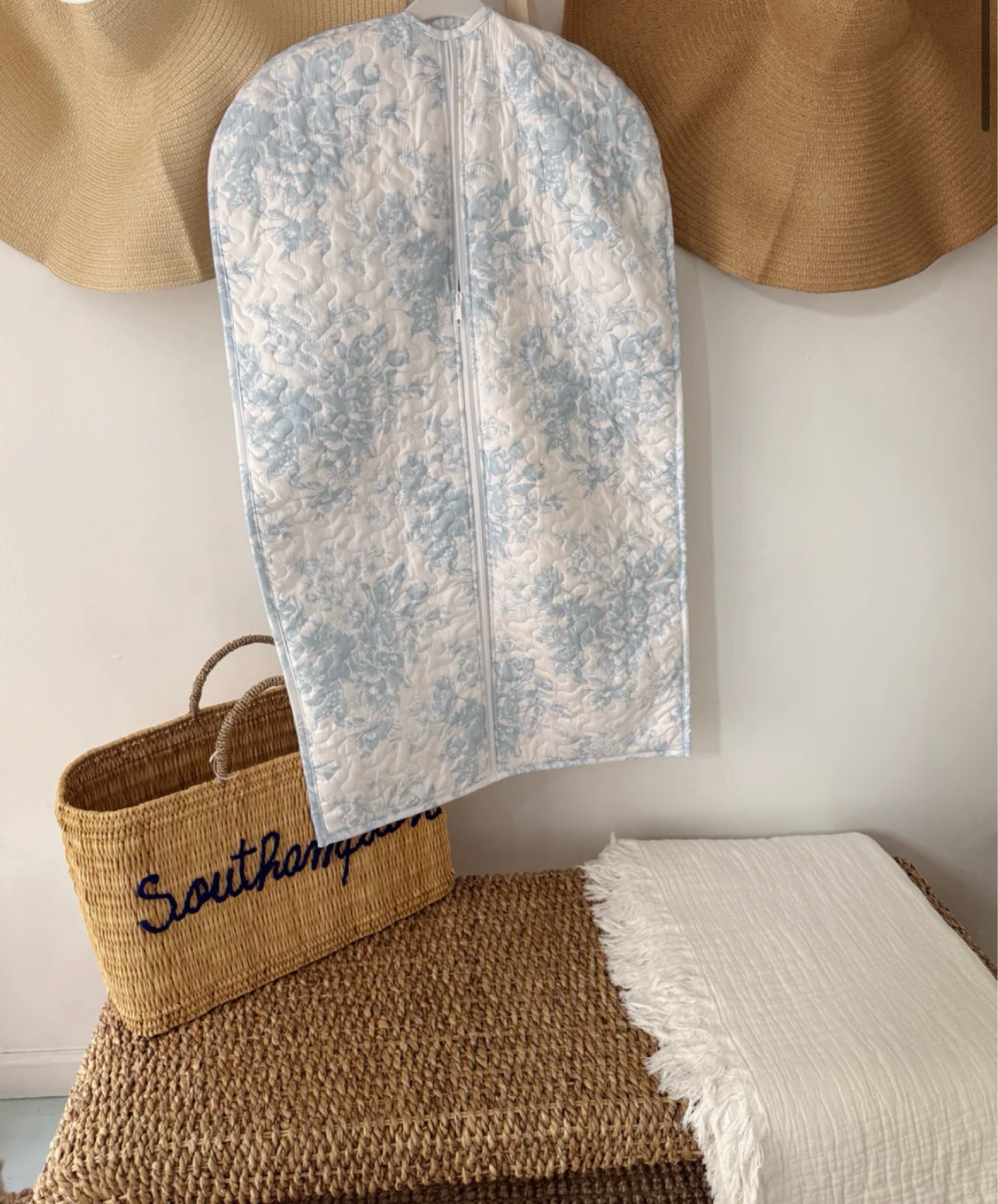 Where florals meet the sea 🌊🌸 This seaside-inspired travel garment bag brings beauty and function together—perfect for packing in style on your next coastal escape to the Hamptons this summer 

#LTKBeauty #LTKSeasonal #LTKStyleTip