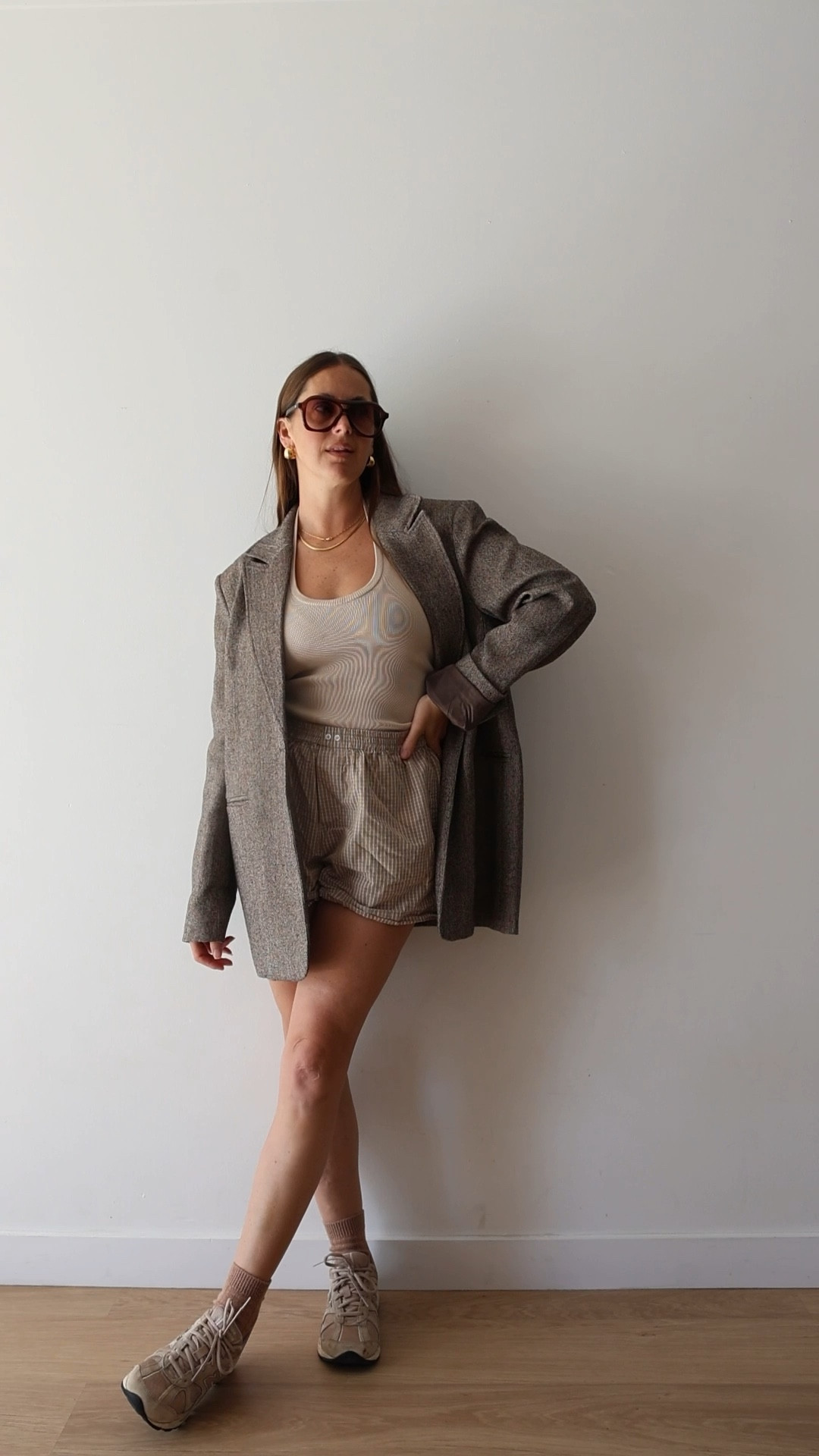 Mum on the run! 
XXS in the Maiken tank
XS in the blazer 

#LTKaustralia #LTKfamily #LTKstyletip