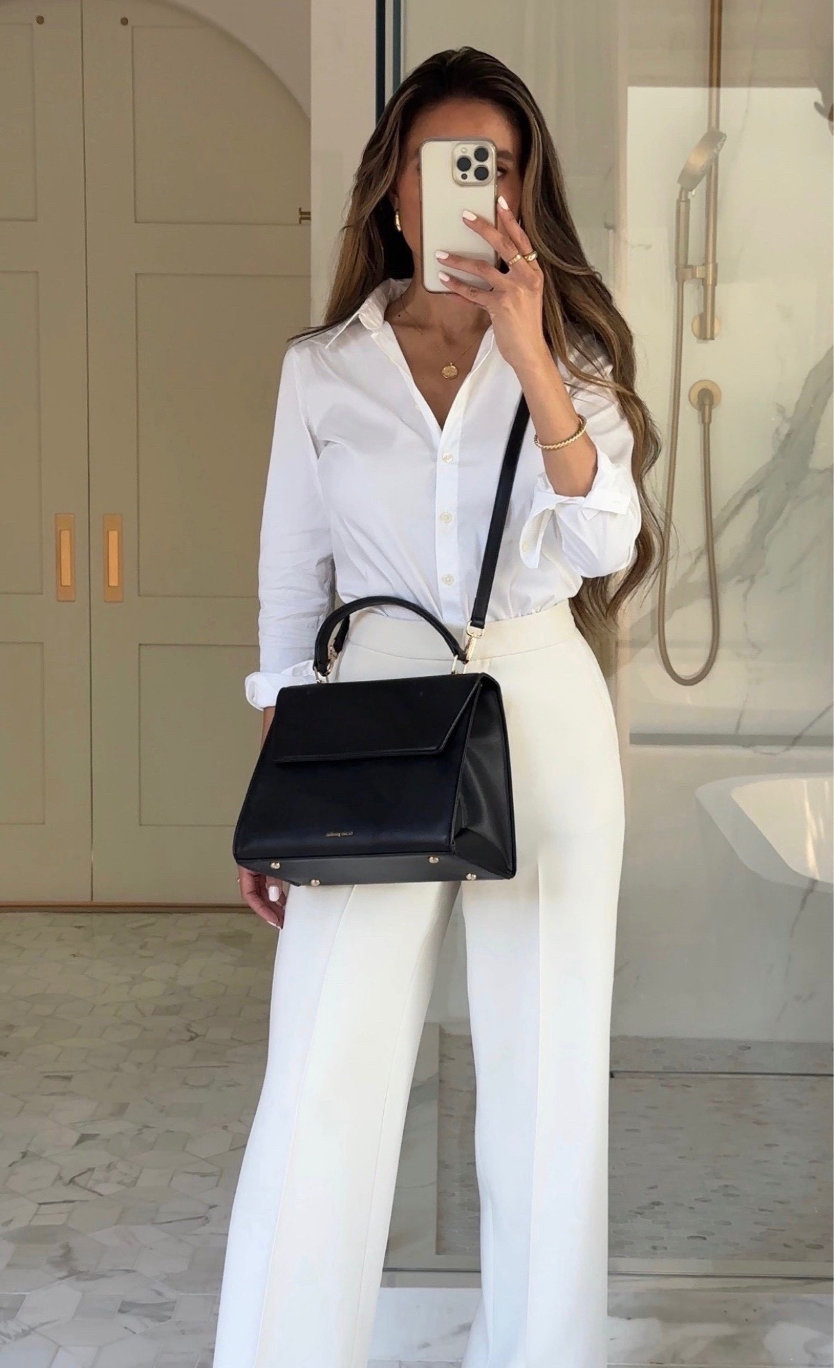 Scroll to shop! Follow for more finds! Xo! 🥰

#LTKdayinmylife #LTKgrwm #LTKootd