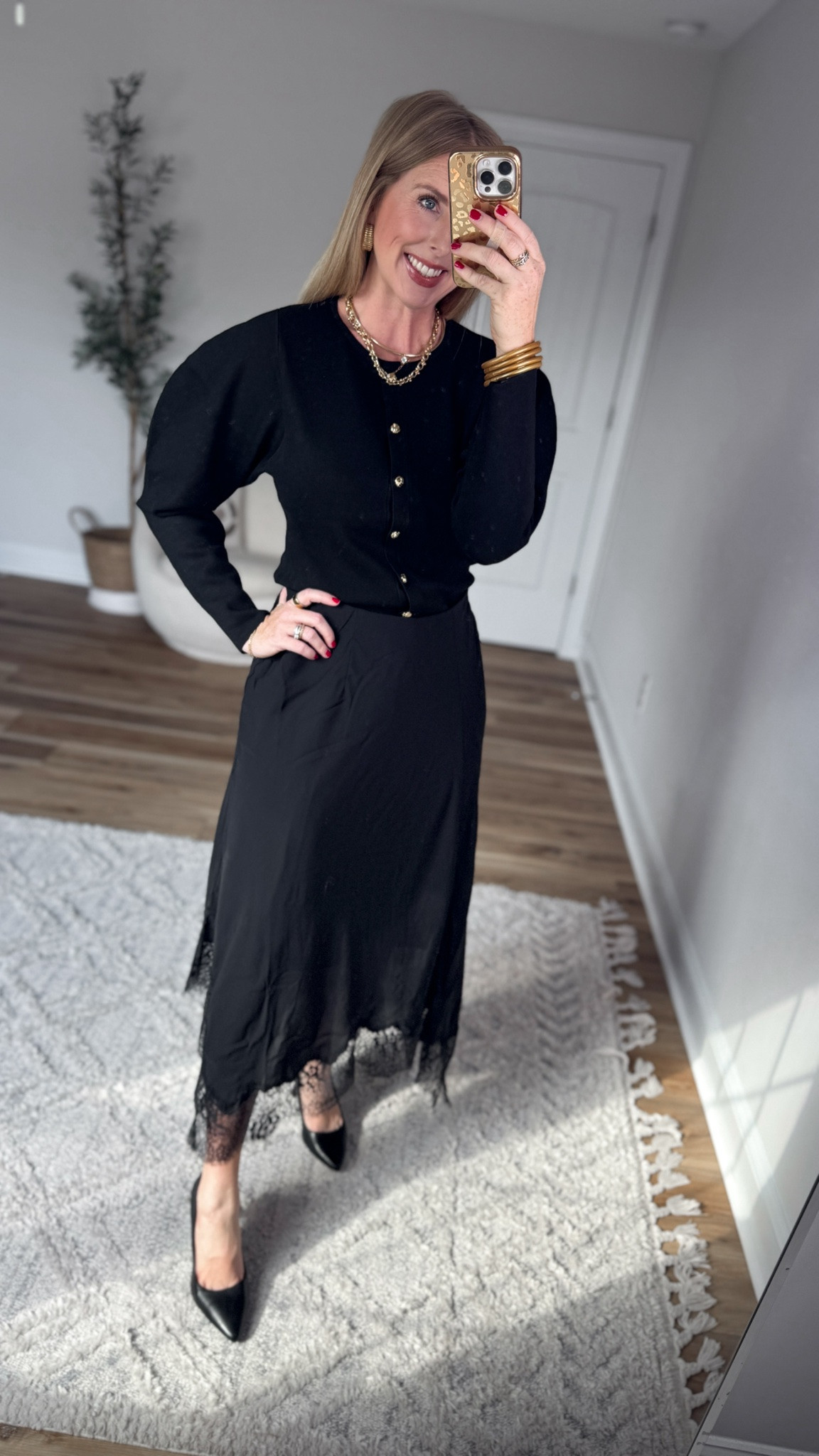 Weekend Walmart Wins try-on
Structured cardigan- small
Black lace midi skirt- small

#LTKootd