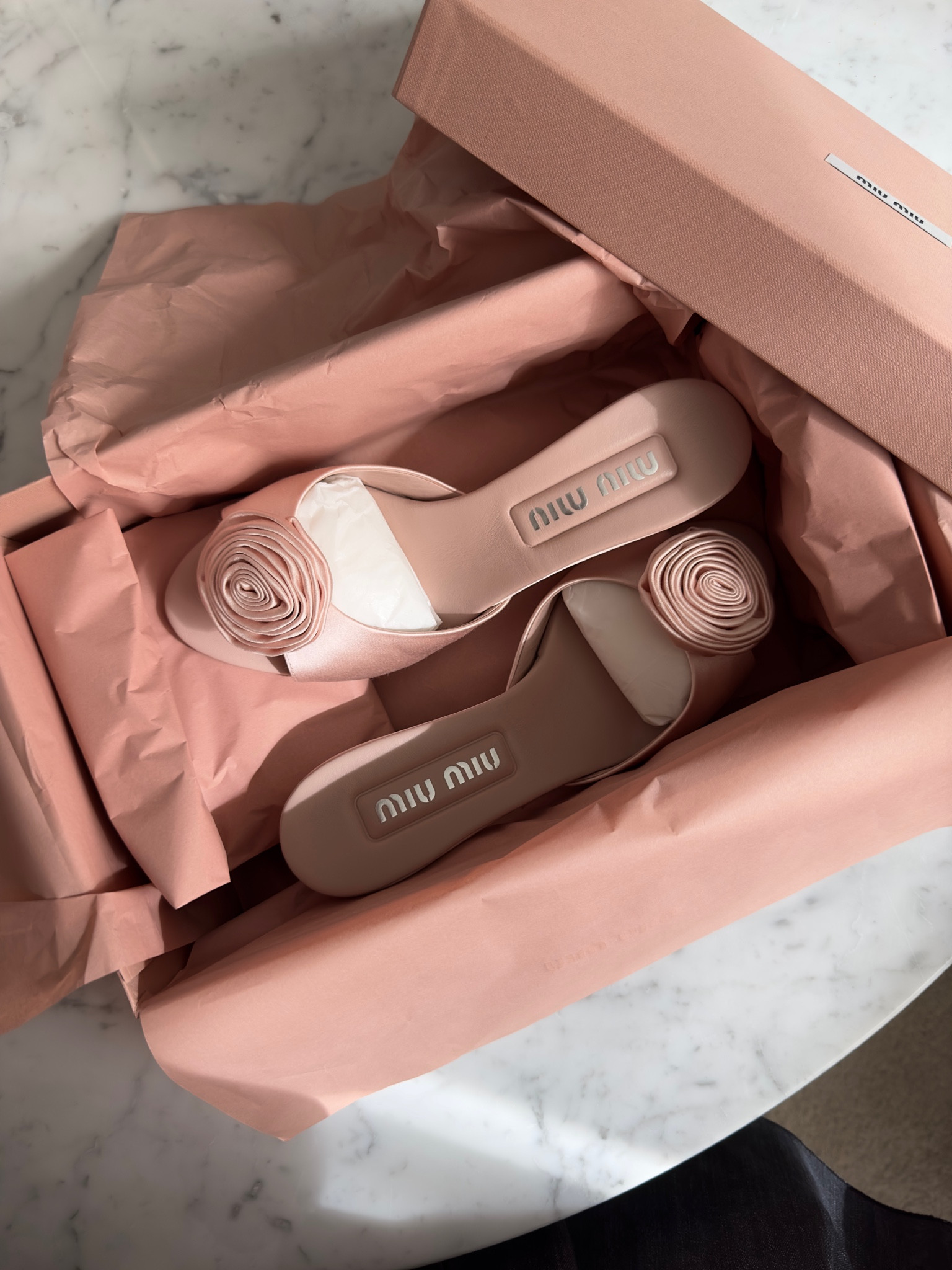 Floral corsage, corsage, pink shoes, pink mules, mules, kitten heels, pink heels, summer heels, summer shoes, luxury shoes, brunch shoes, corsage, satin shoes, Miu Miu, Prada, Giuseppe Zanotti

#LTKstyletip #LTKSeasonal #LTKeurope