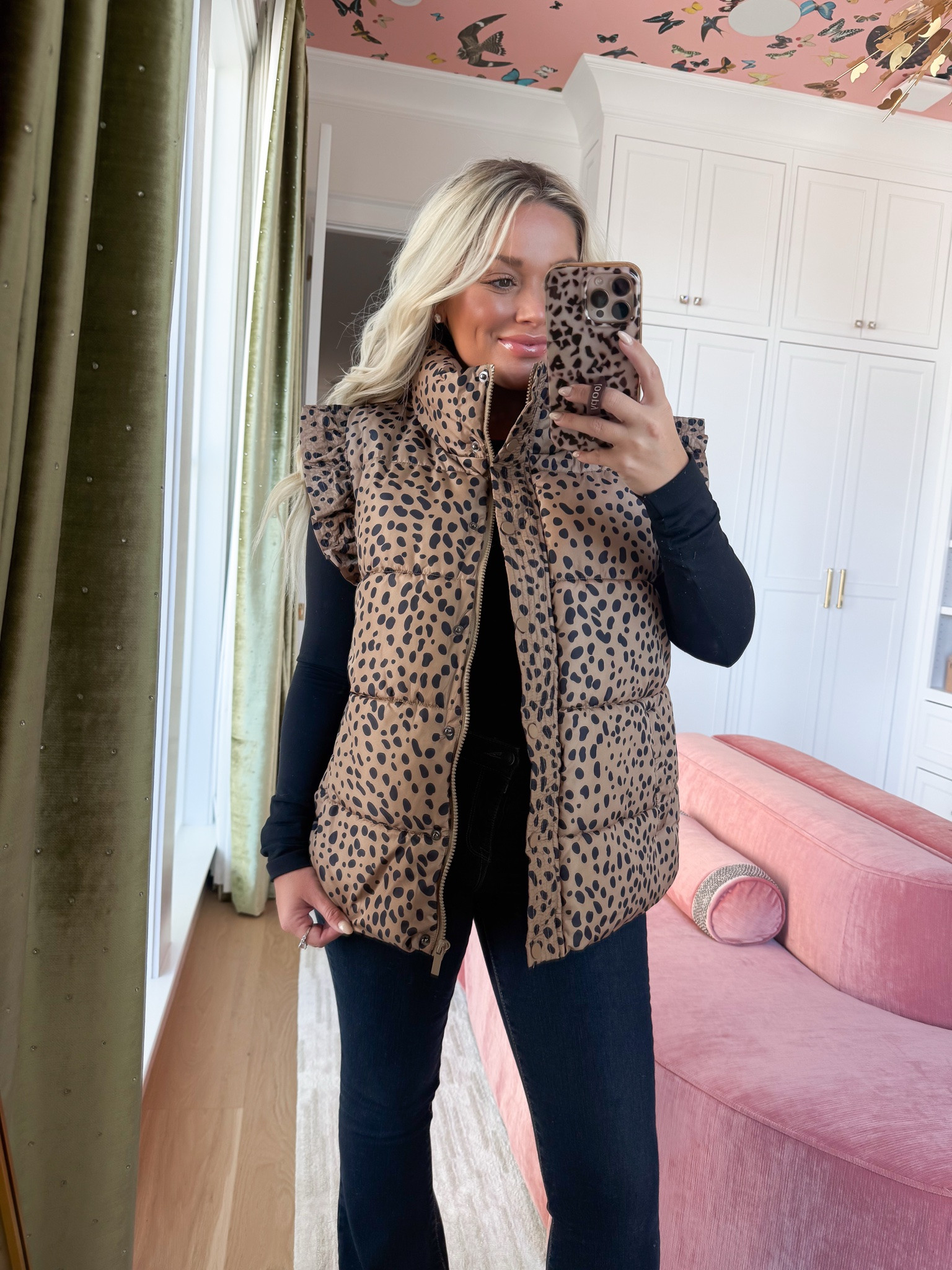 the print & ruffle combo on this vest is adorable @Belk 

 