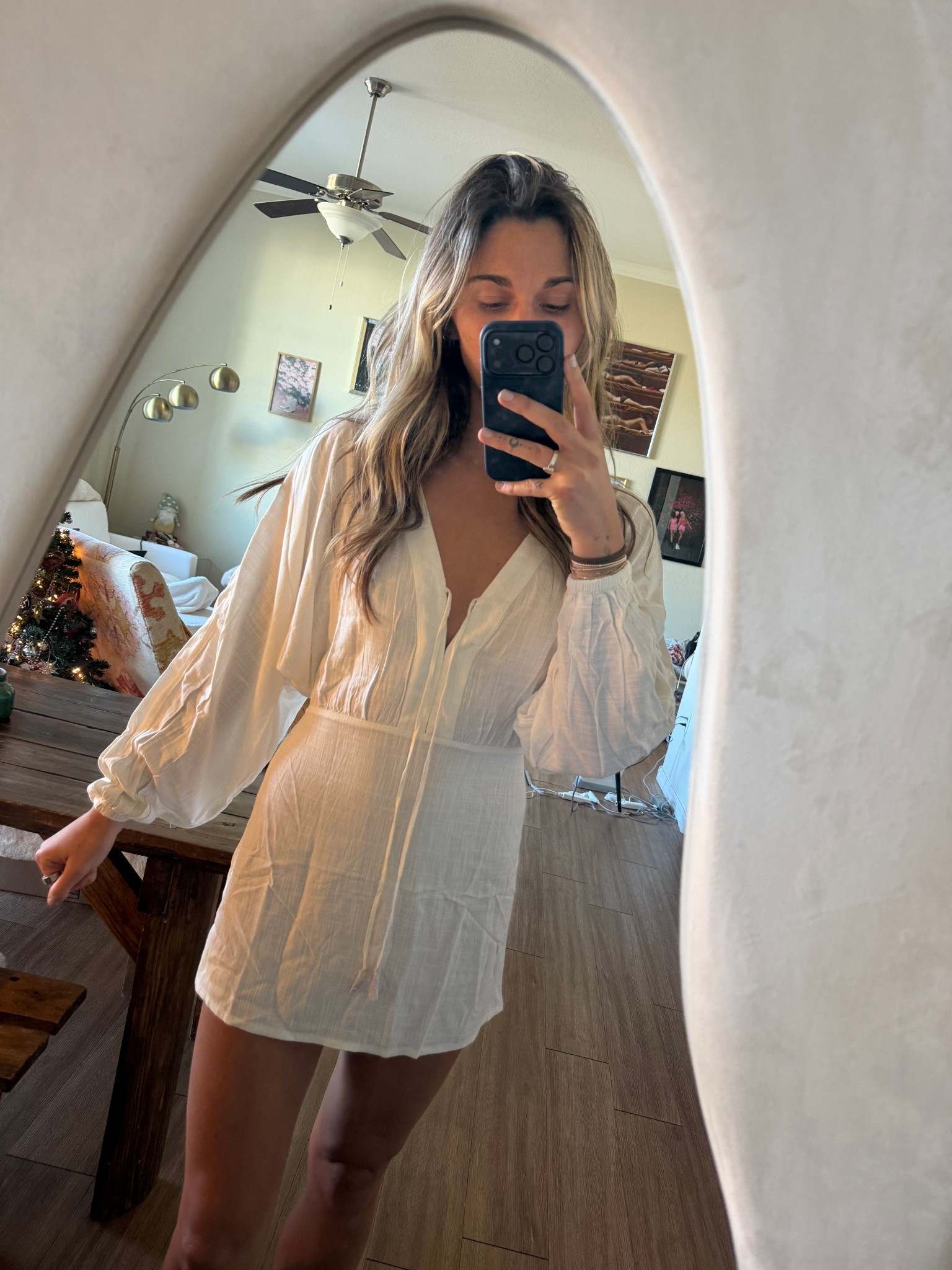 The best most soft white linen dress. Perfect for any occasion. 