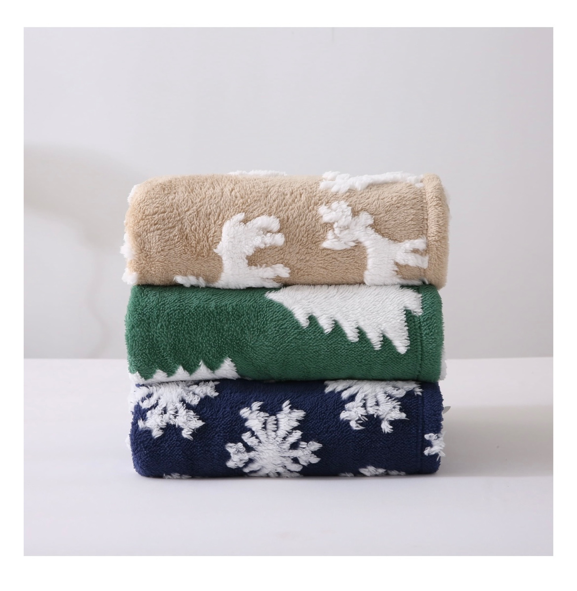 Walmart has the cutesttttttt $10 seasonal blankets! 😍🎄 we personally loved the deer one! Which one is YOUR favorite?!

#LTKGiftGuide #LTKHolidaySale #LTKSeasonal